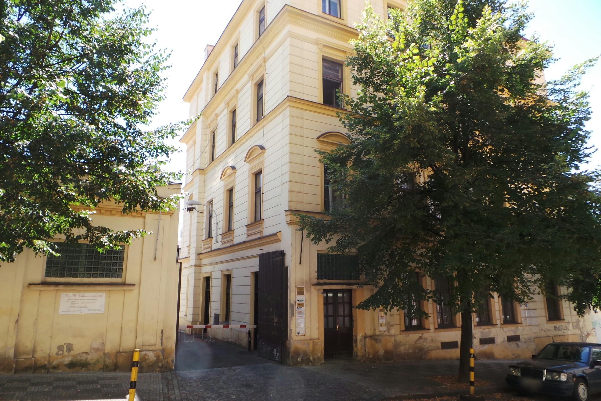 LAKOVNA - Jaroslav Vodážka