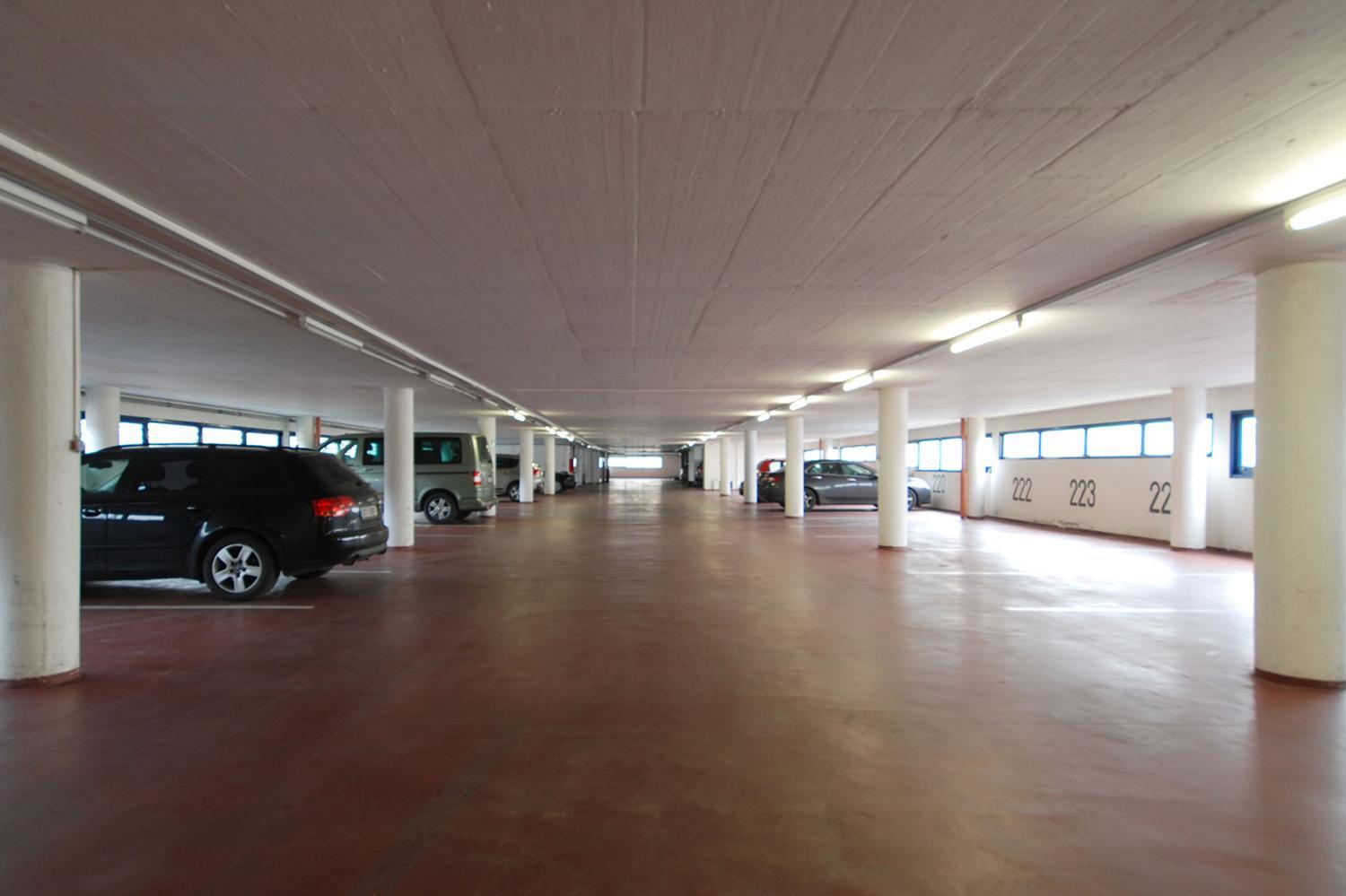 MR.PARKIT - Parking Pešlova 363/5