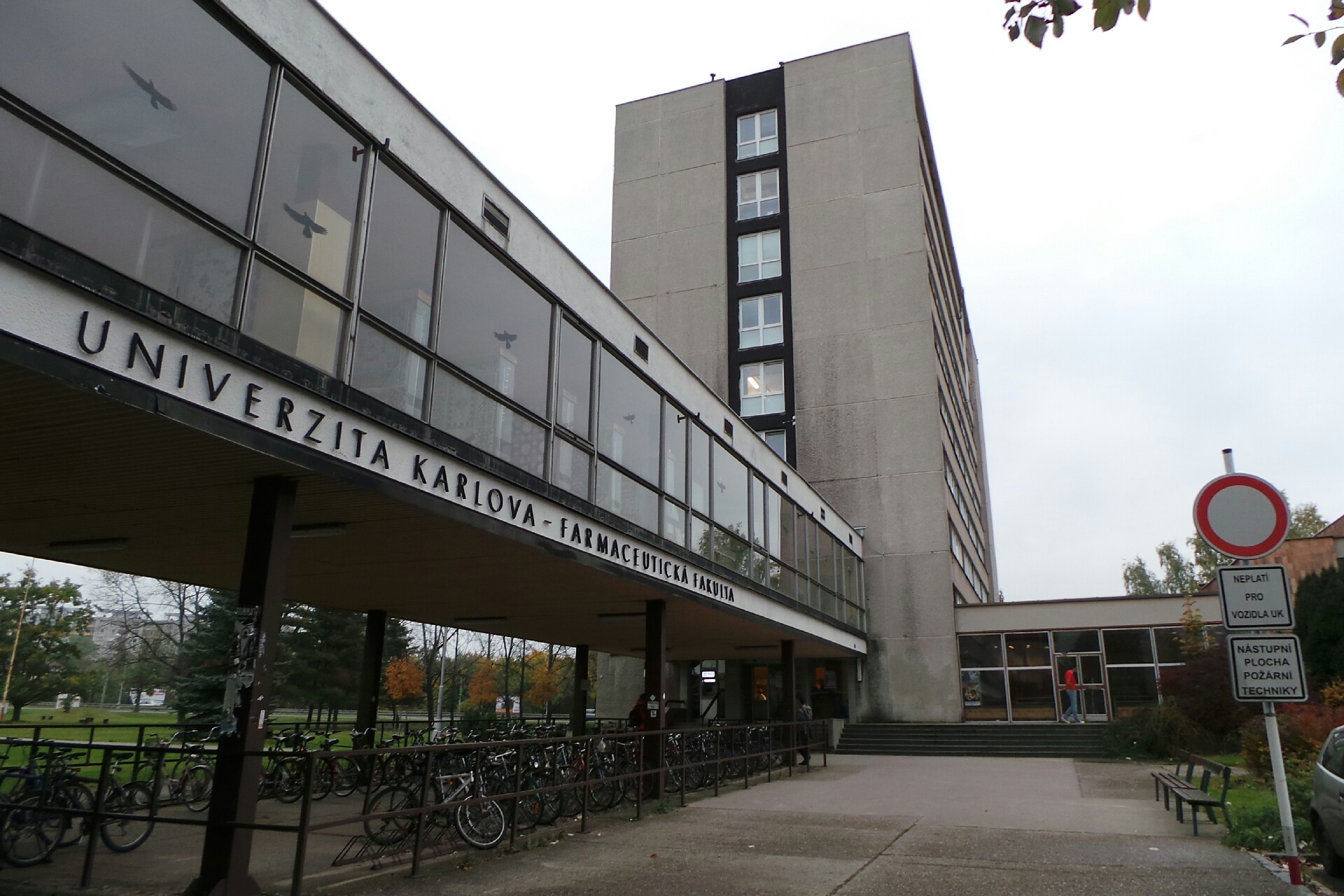 Katedra farmakognozie Farmaceutické fakulty - Univerzita Karlova