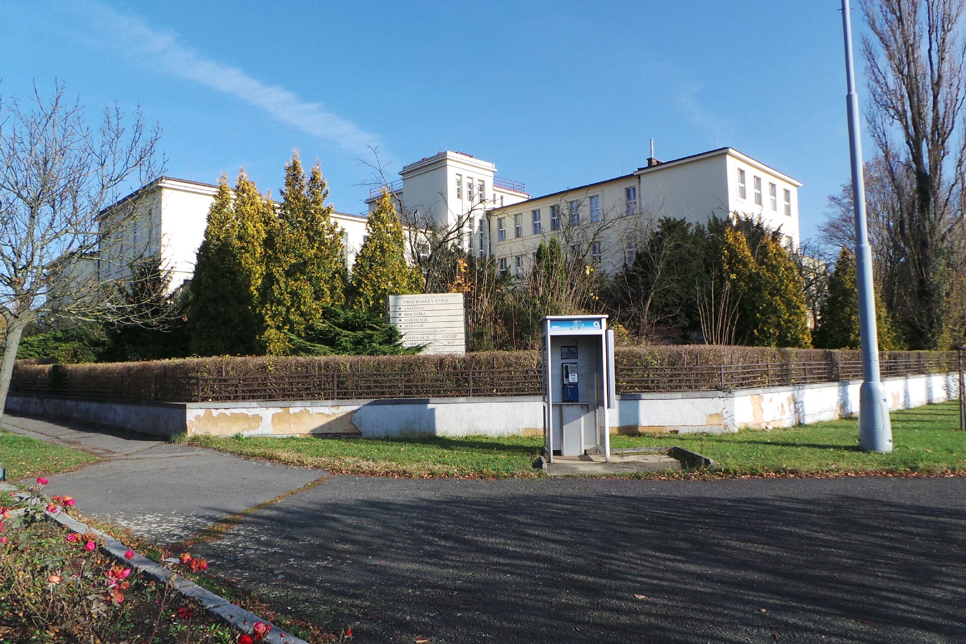 Ústav farmakologie a toxikologie Lékařské fakulty v Plzni - Univerzita Karlova