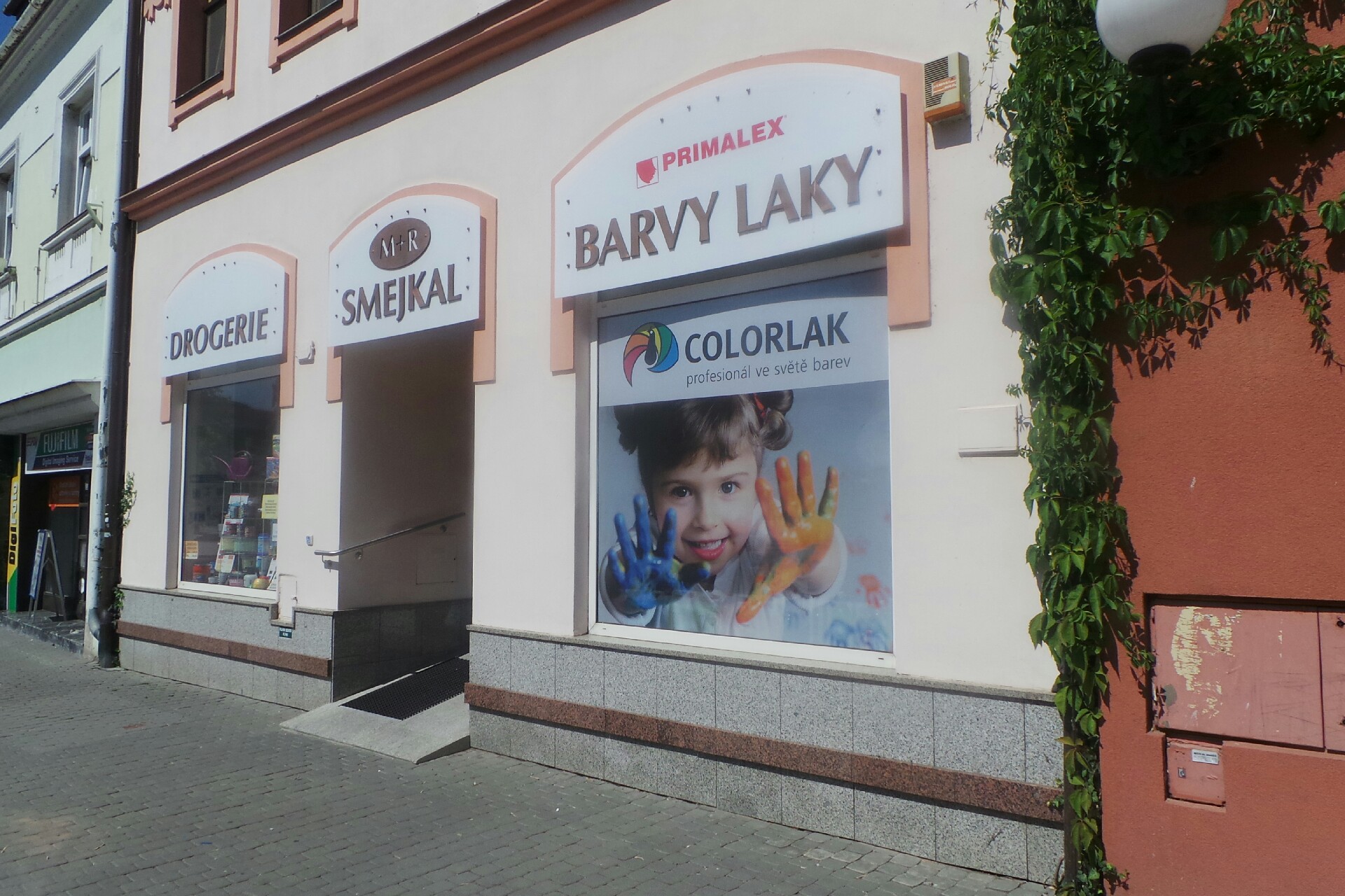 M + R drogerie, s.r.o.