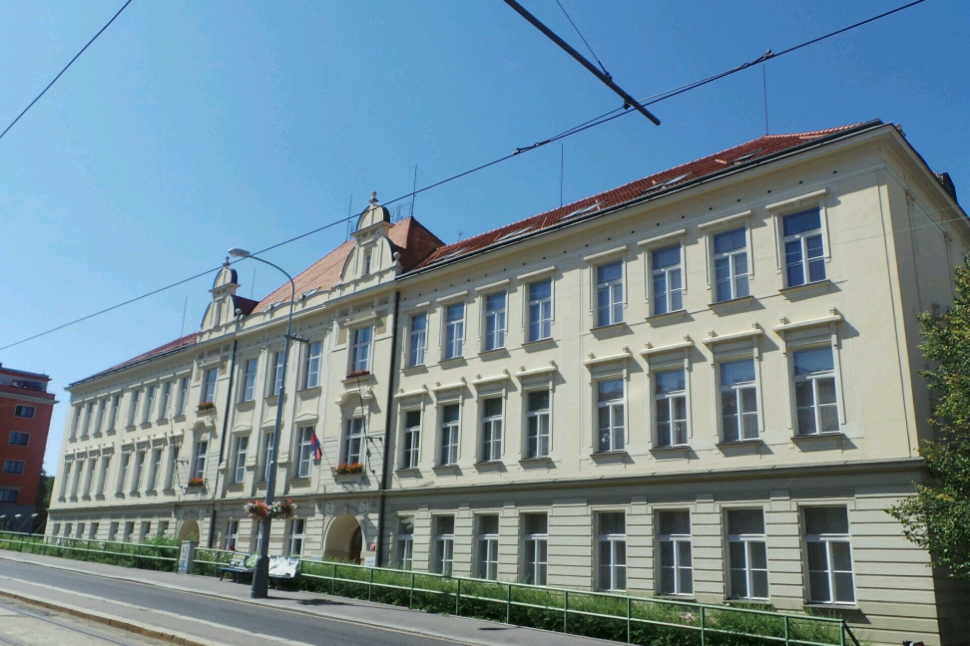 ZŠ Marjánka, Praha 6