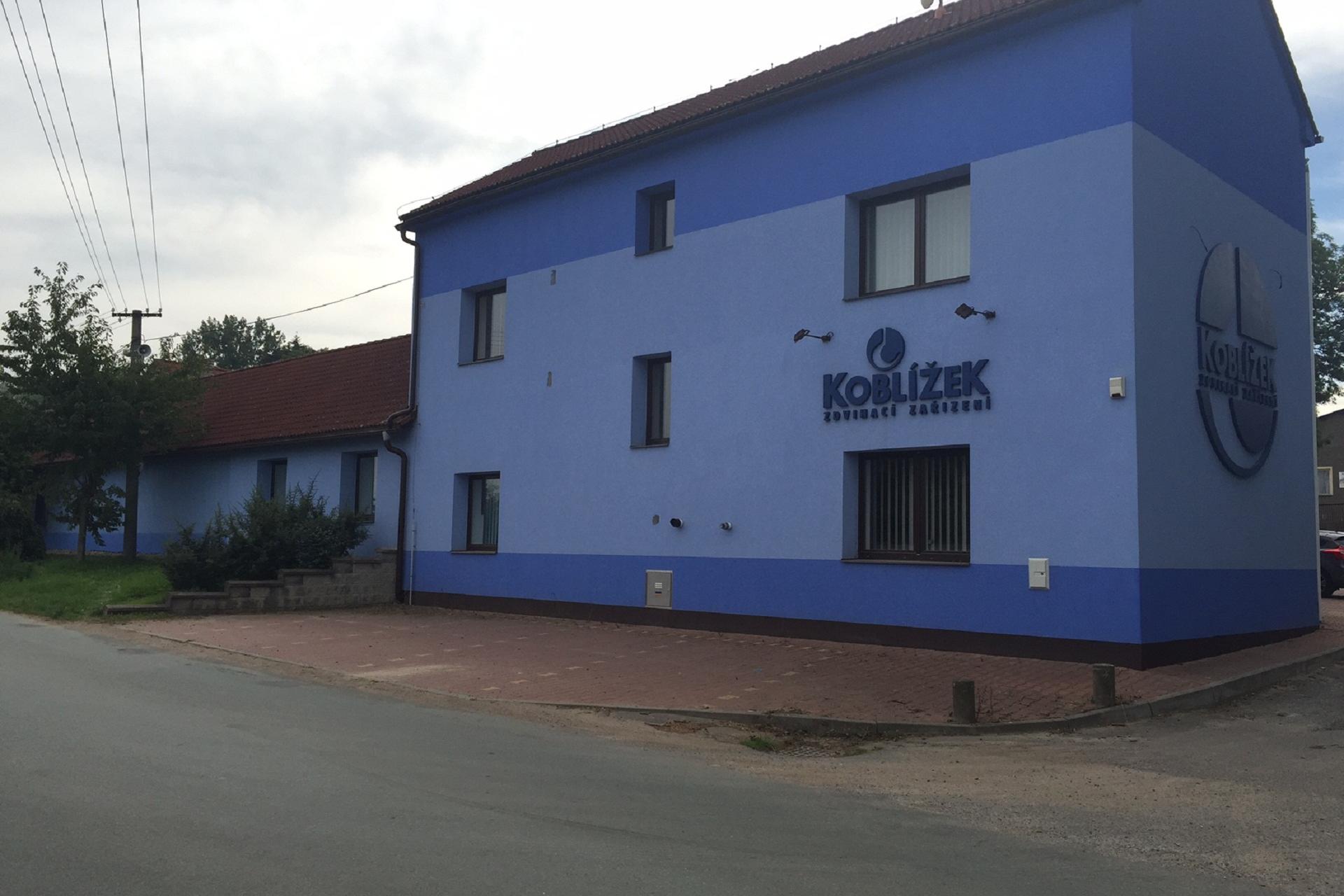 KOBLÍŽEK - zdvihací zařízení