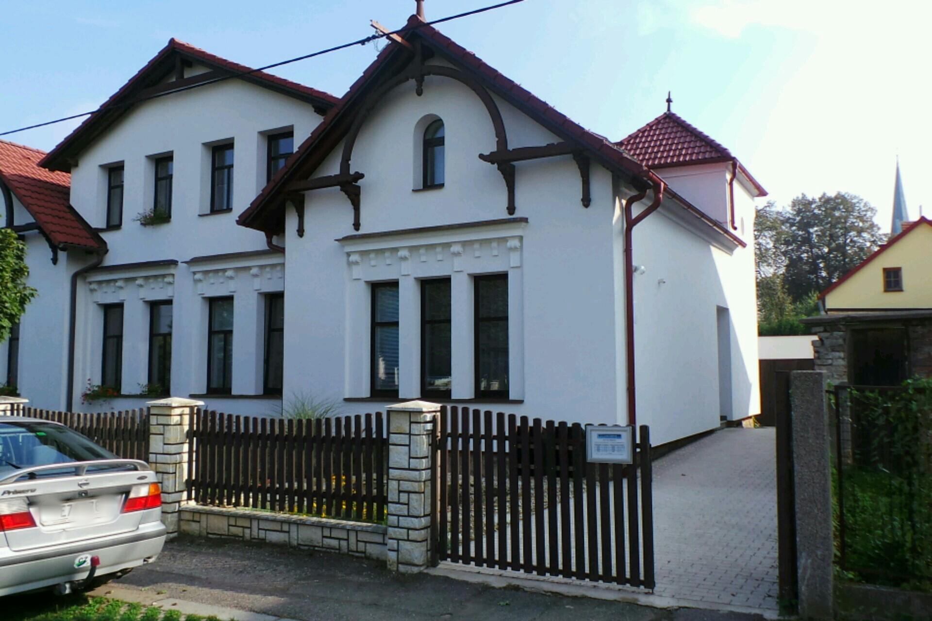 MUDr. Lenka Dejdarová