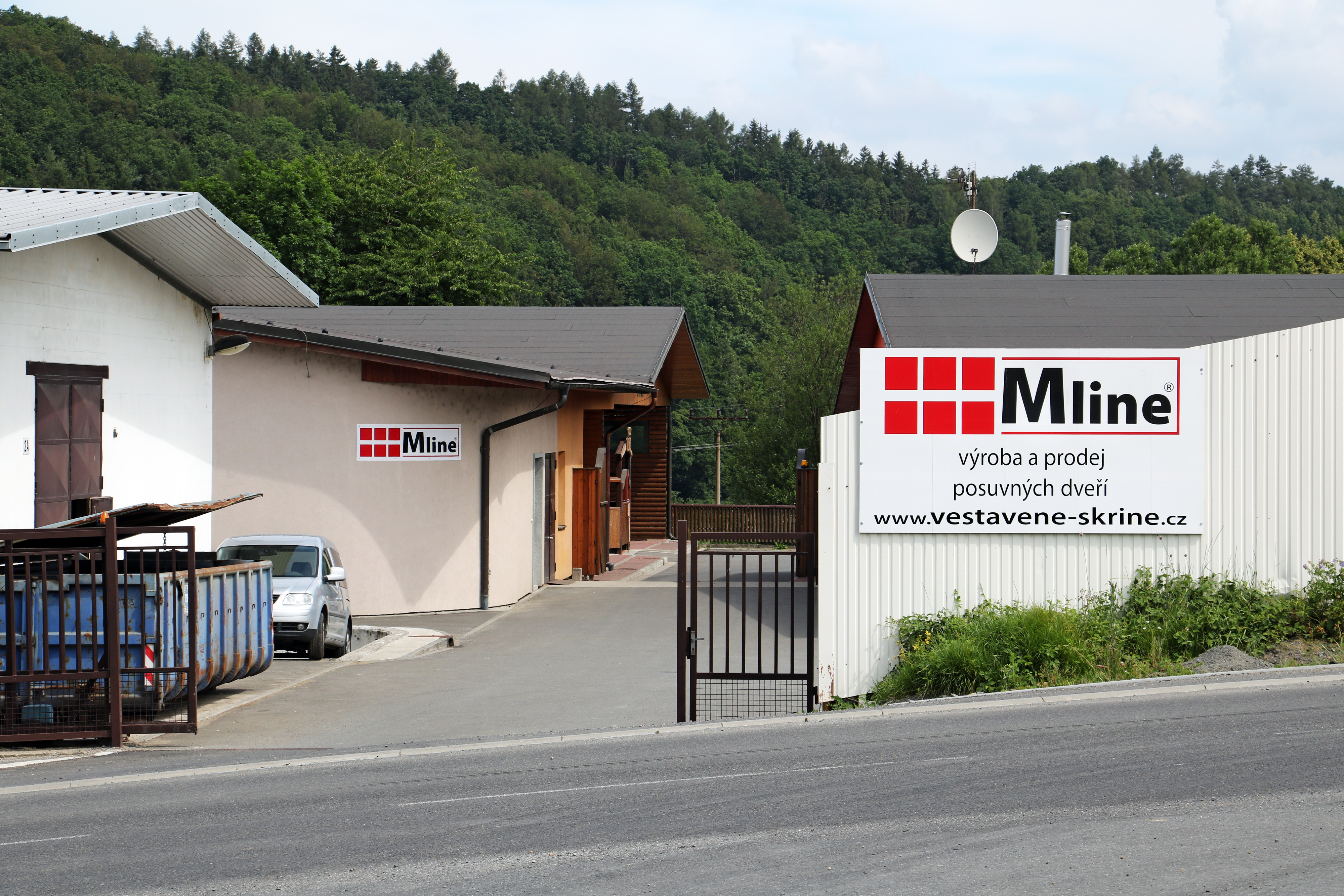 Mline - vestavěné skříně a posuvné dveře