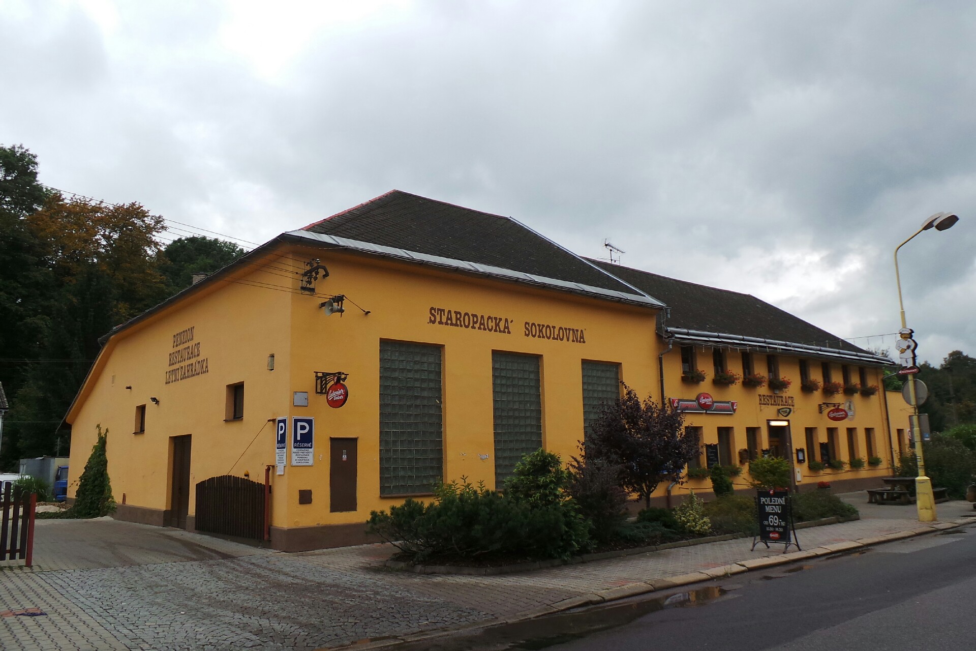 Staropacká sokolovna