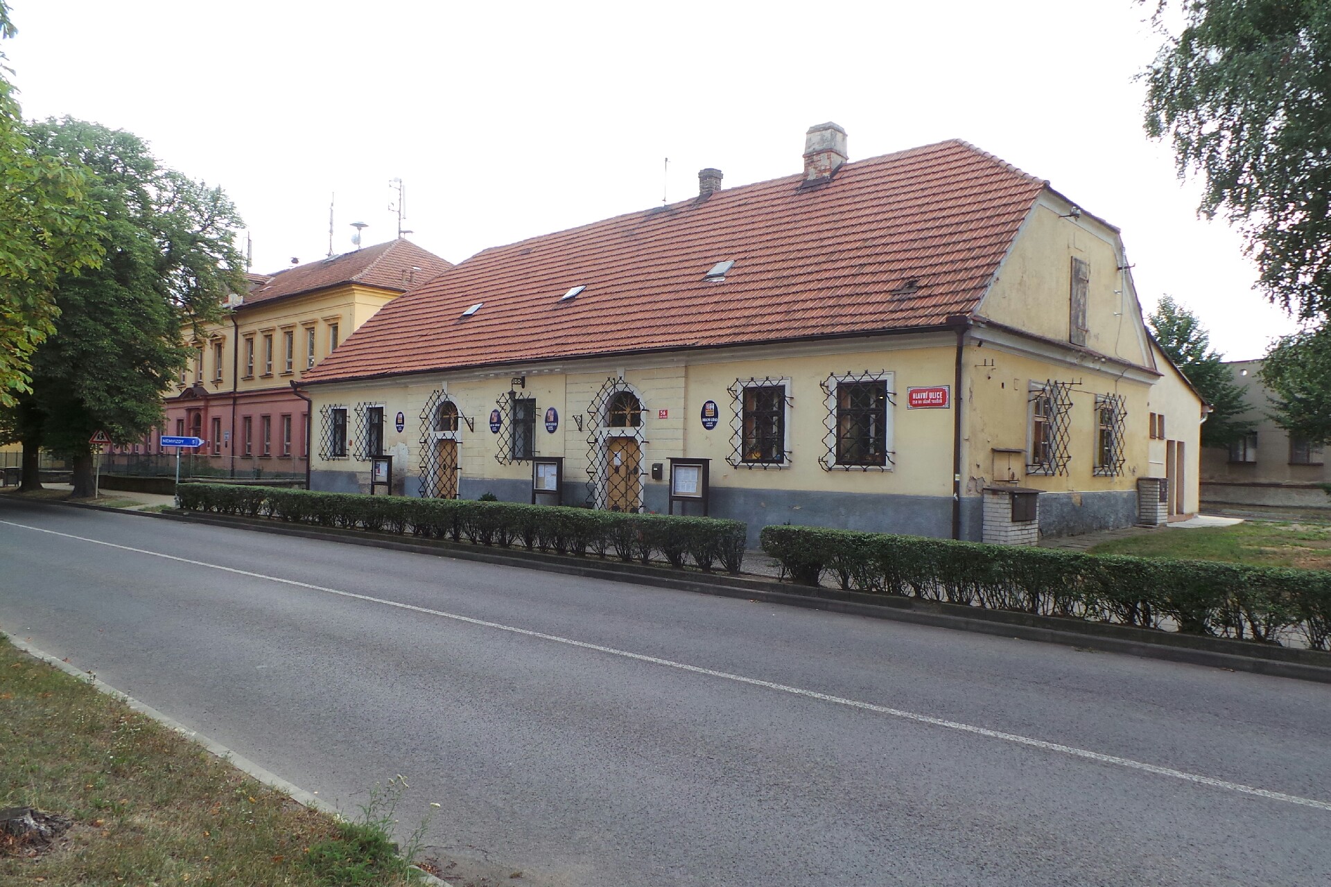 Lázně Toušeň - úřad městyse