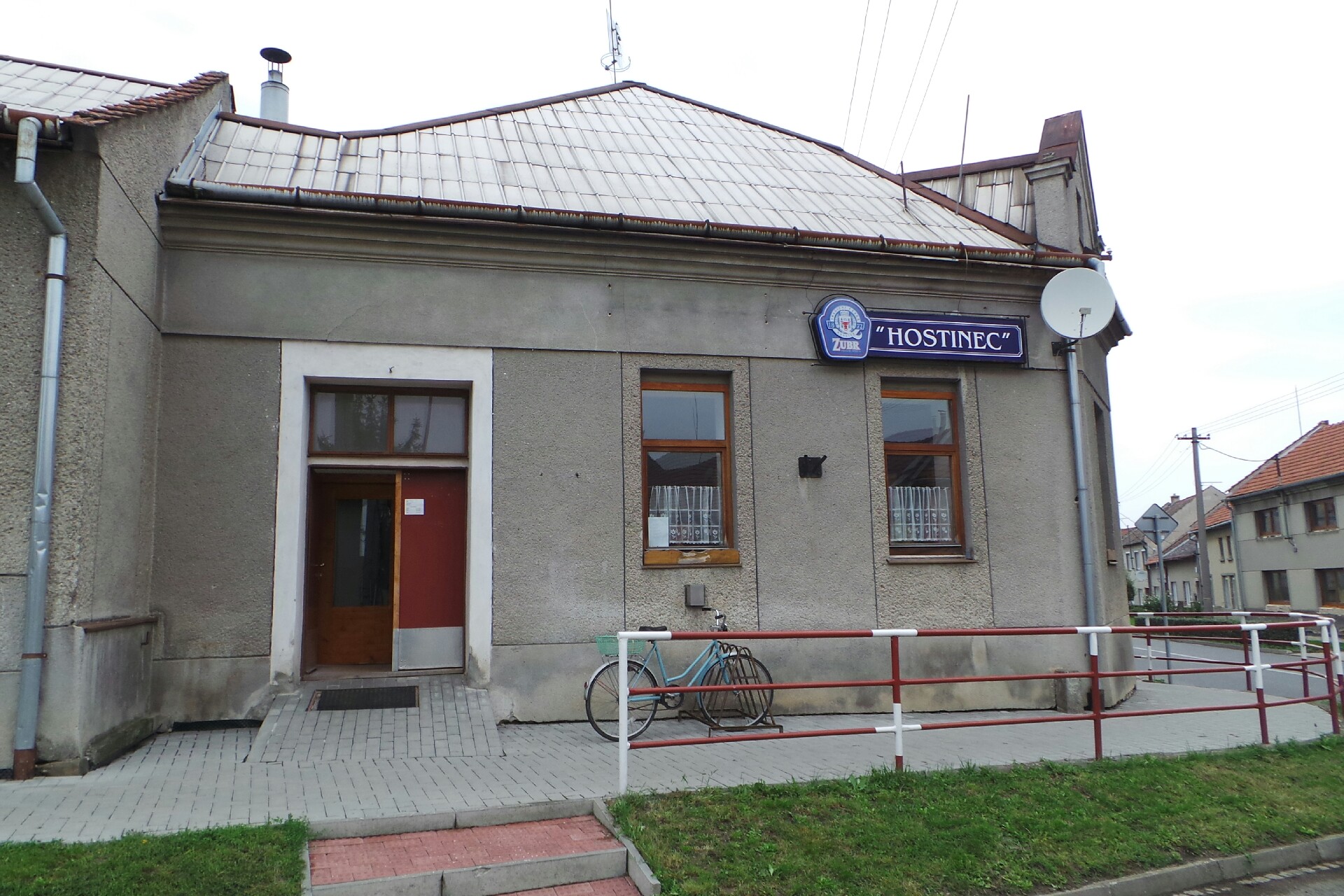 Milan Jeniš - Hostinec