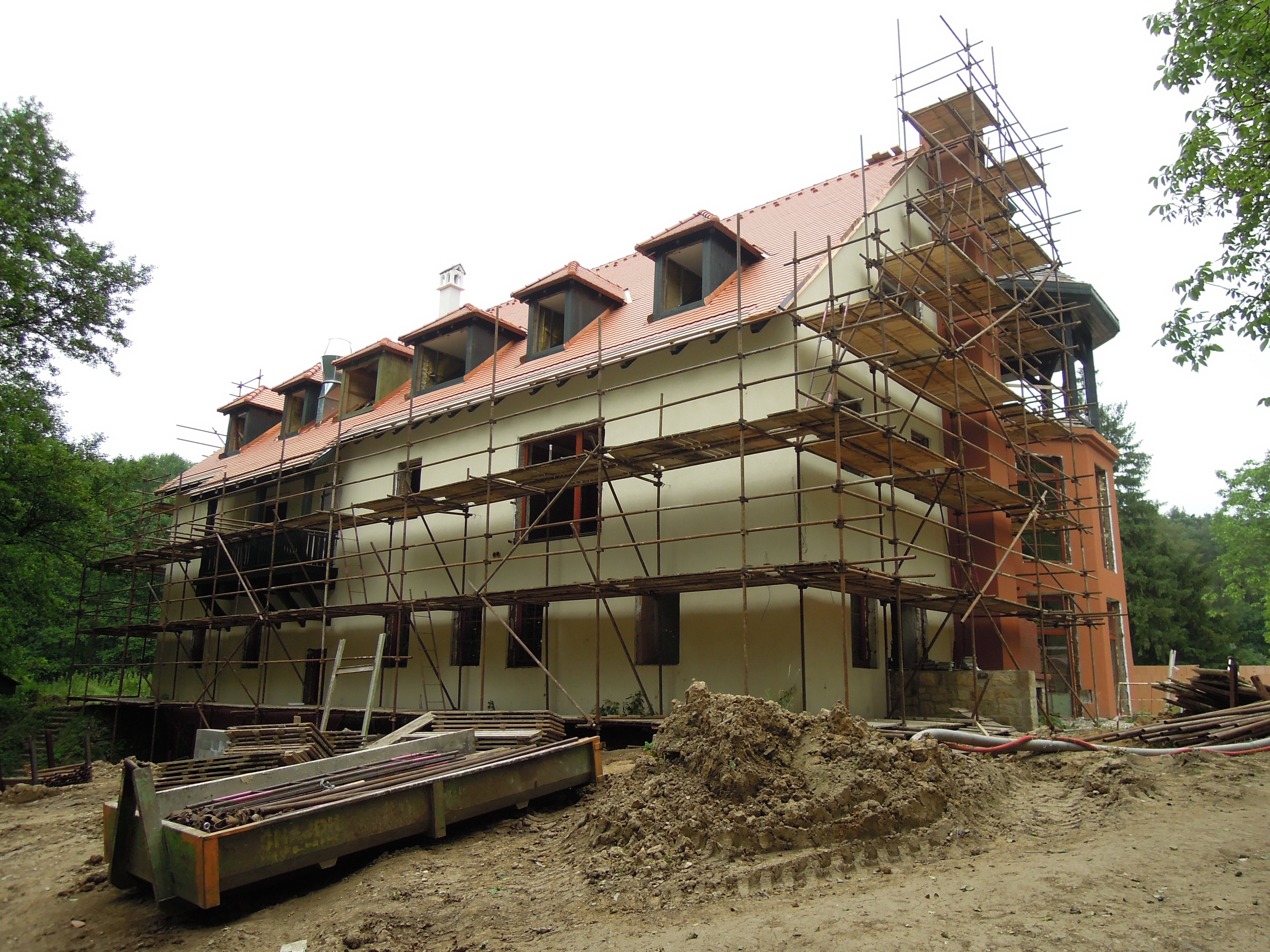 Perimont lešení - kompletní lešenářský servis foto 2