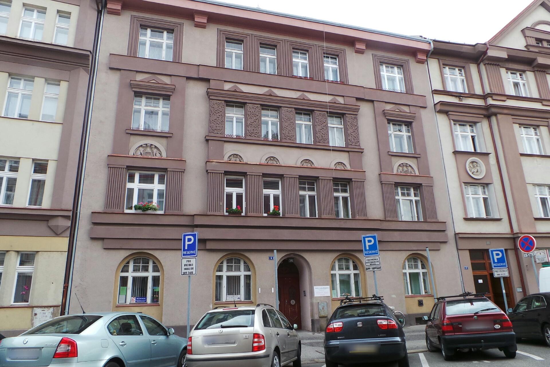 MUDr. Lenka Khailová