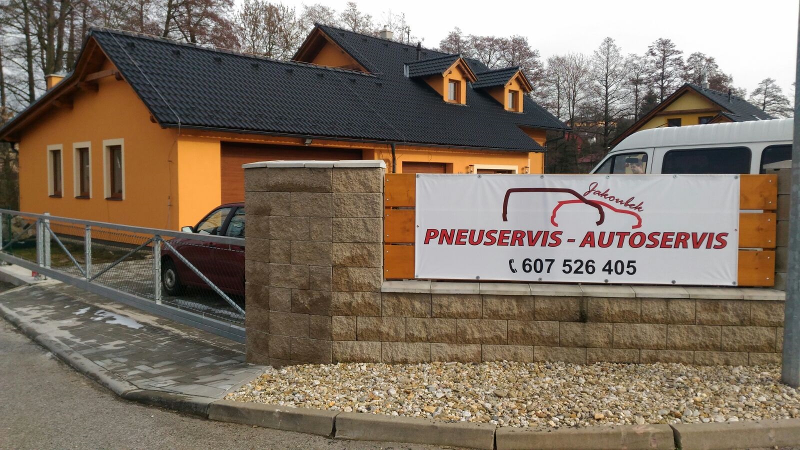 PNEUSERVIS-AUTOSERVIS Jakoubek