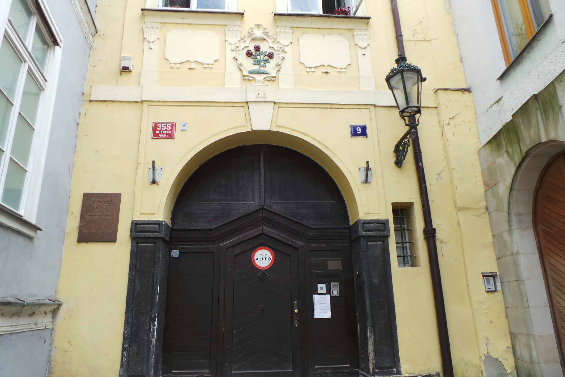 Knihovna Ústavu pro soudobé dějiny AV ČR