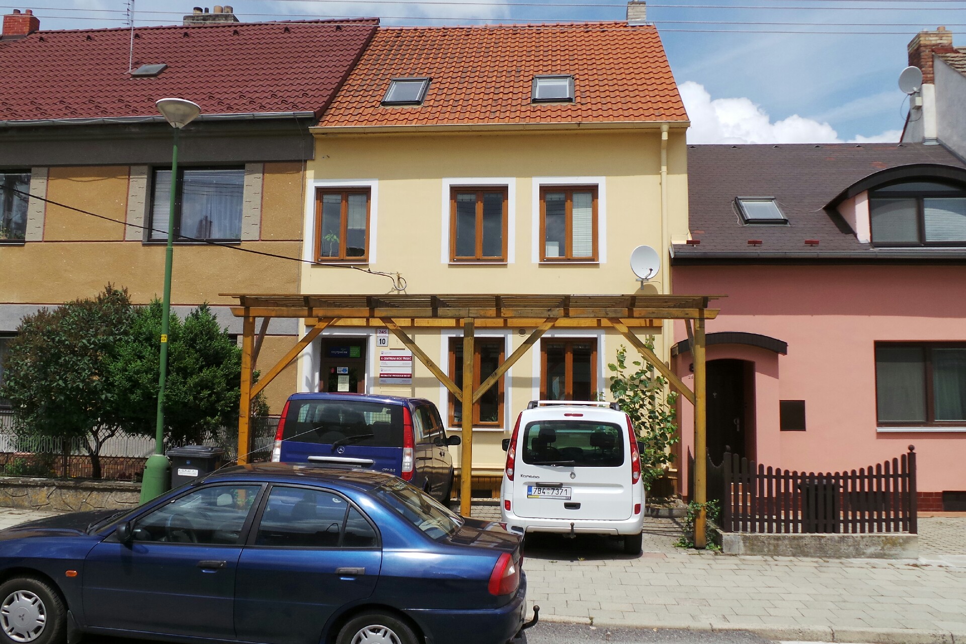 Oblastní charita Třebíč - K-centrum Noe foto 1