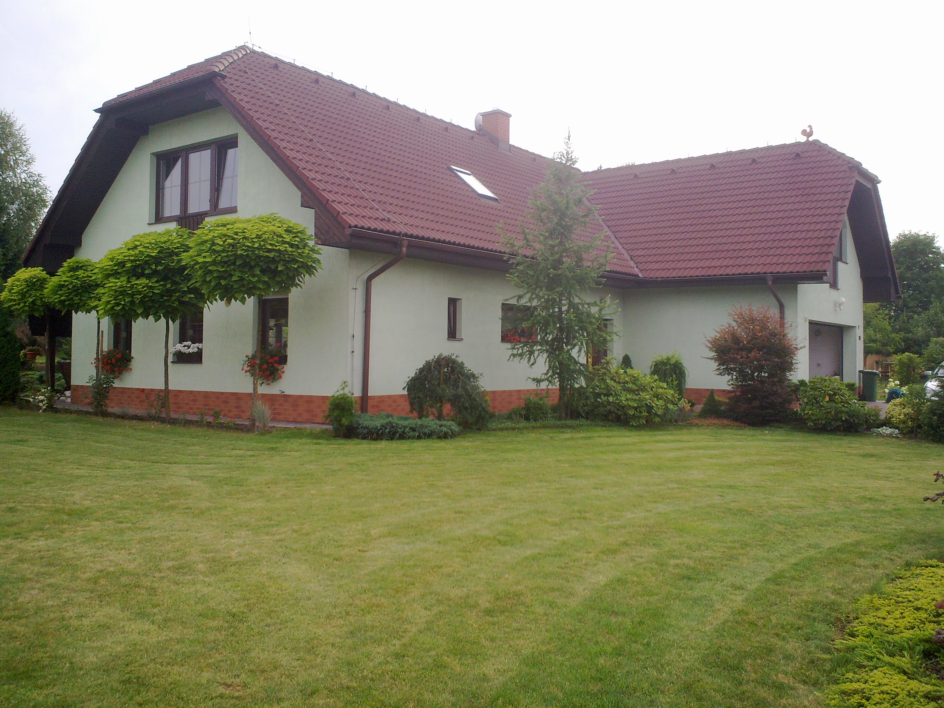 Saton foto 1