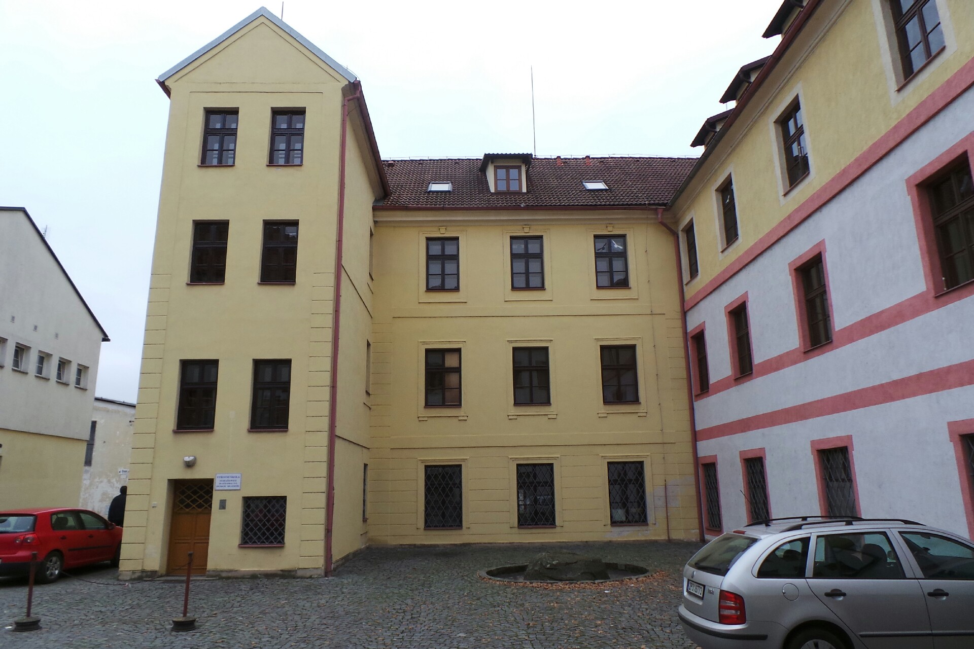 Střední škola Horažďovice - domov mládeže foto 1