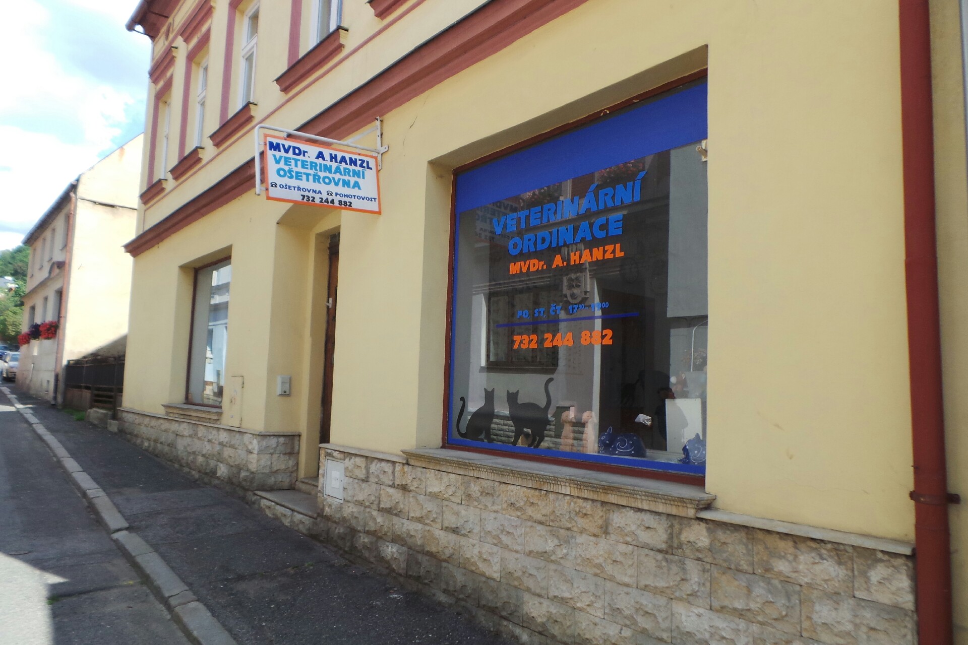 MVDr. Antonín Hanzl - Vetrinární klinika