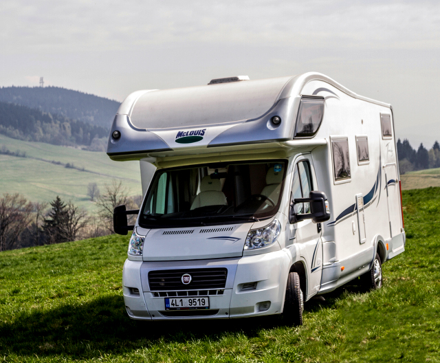 Milach - pronájem obytných vozů a přívěsů foto 2