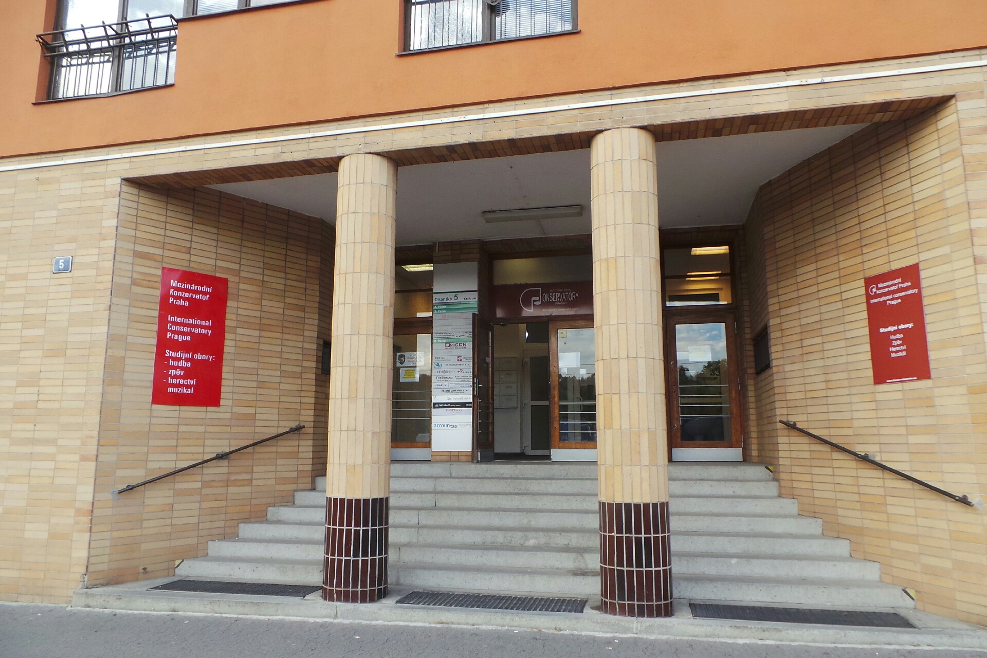 Accountax Czech, s.r.o.