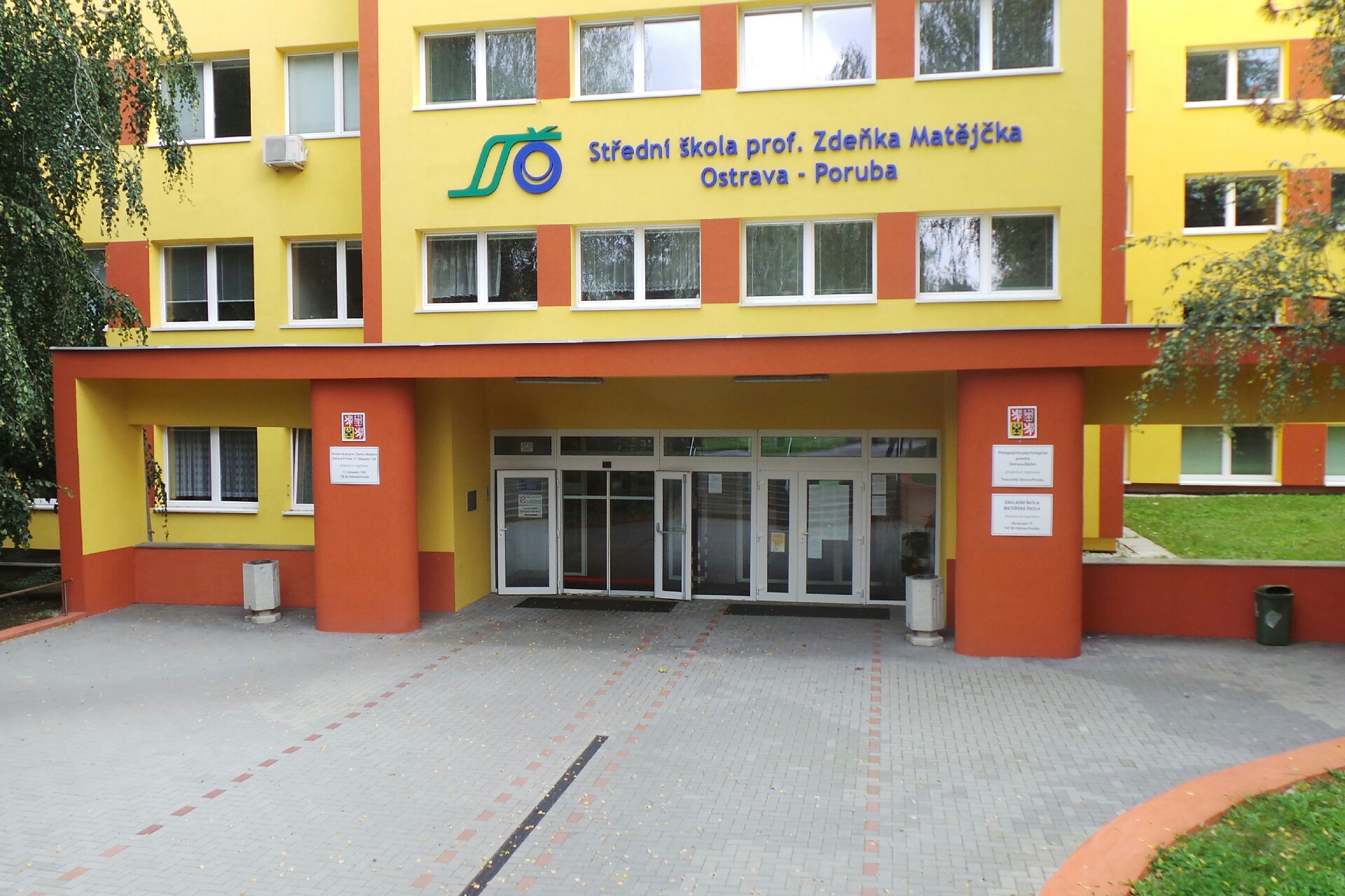 SŠ prof. Zdeňka Matějčka, Ostrava - Poruba - krytý bazén