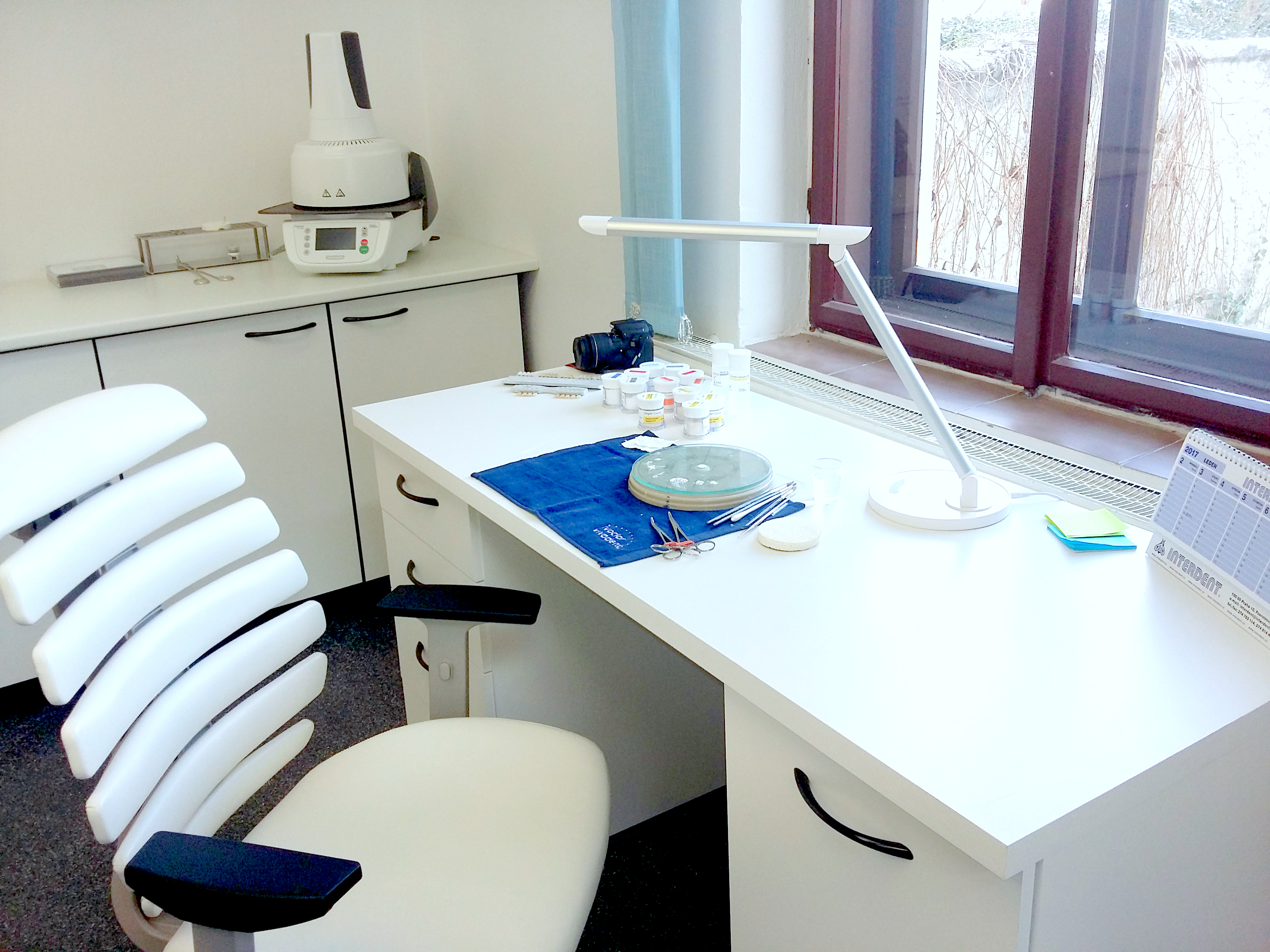 Karel Vyhlídal - Stomatologická laboratoř foto 2