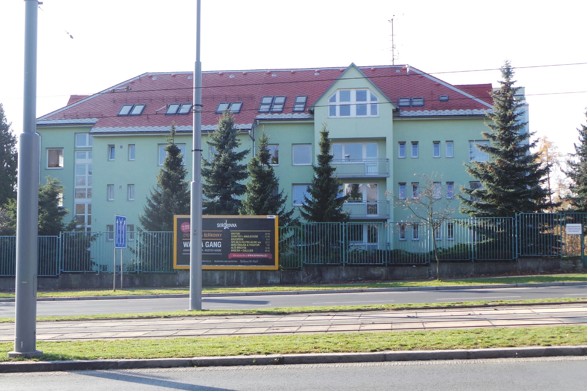 Dětský diagnostický ústav, středisko výchovné péče, základní škola a školní jídelna Plzeň, Karlovarská 67