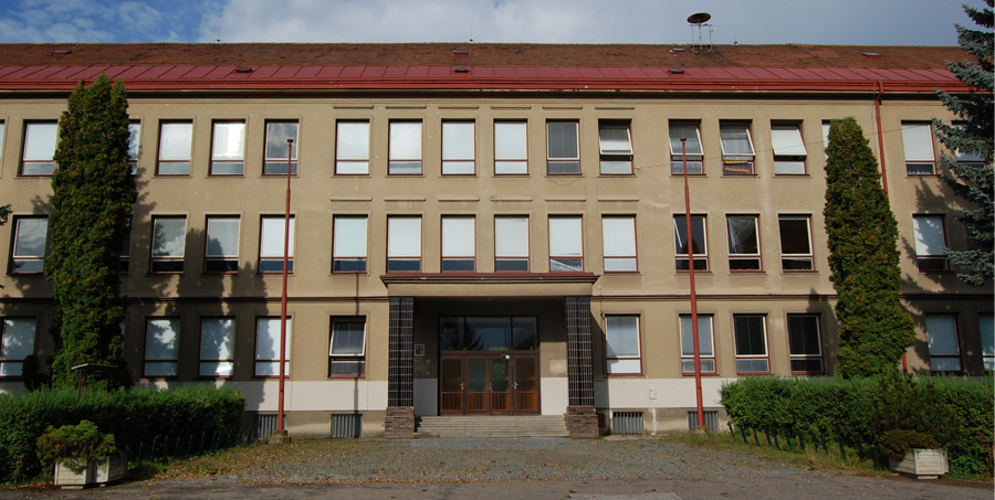 Gymnázium a grafická střední odborná škola Přelouč