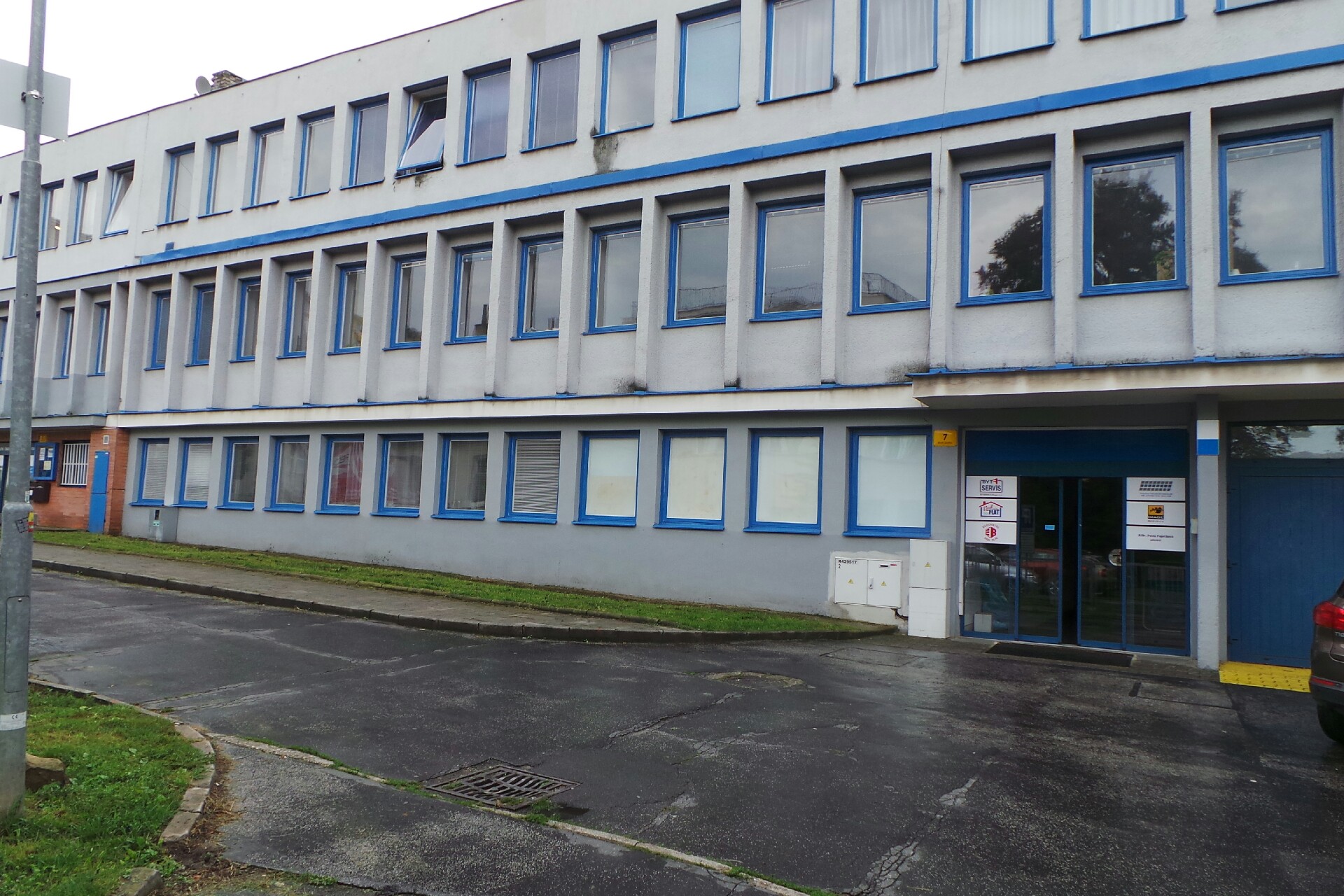 REAL FLAT, spol. s r.o.