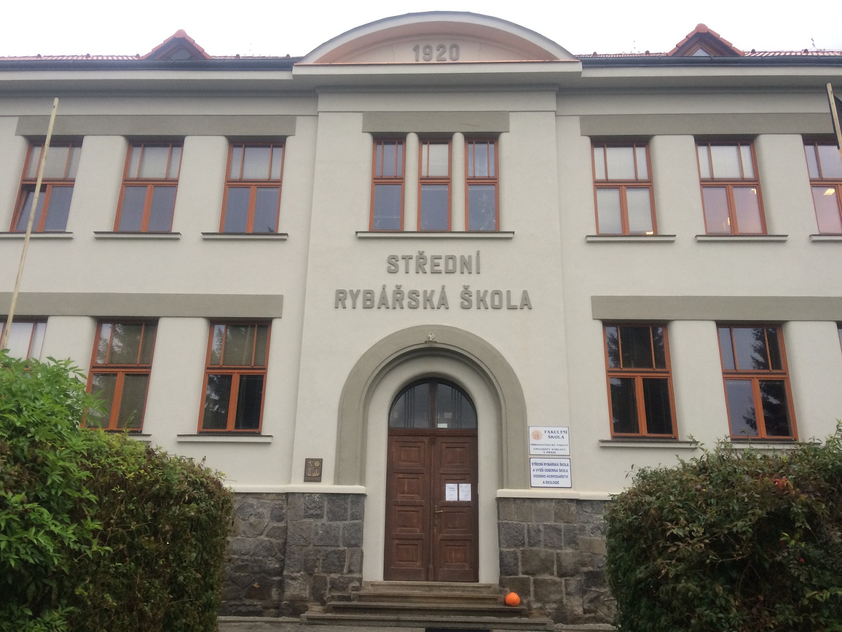 Střední rybářská škola a Vyšší odborná škola vodního hospodářství a ekologie Vodňany