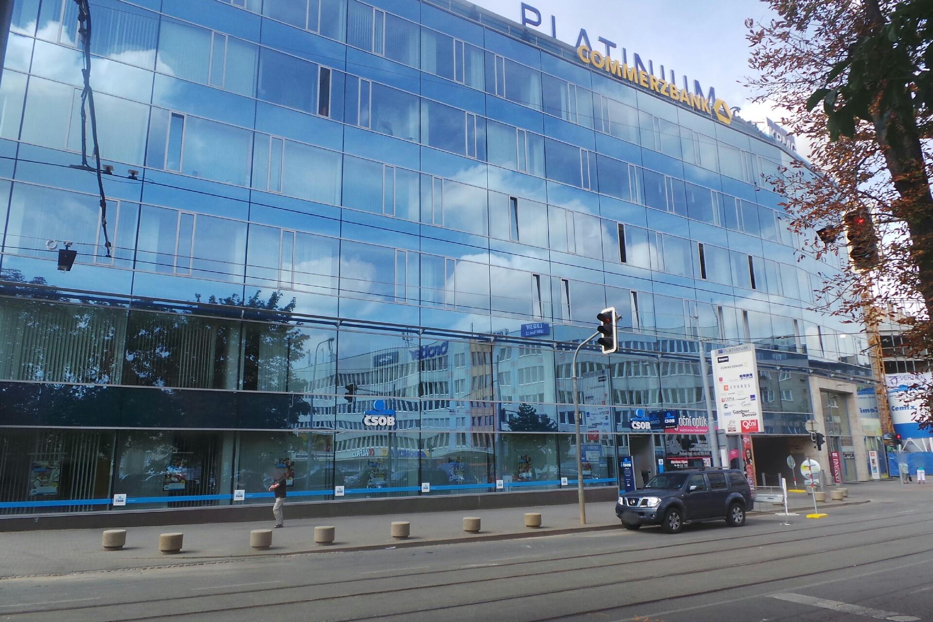 COMMERZBANK Aktiengesellschaft, pobočka Praha