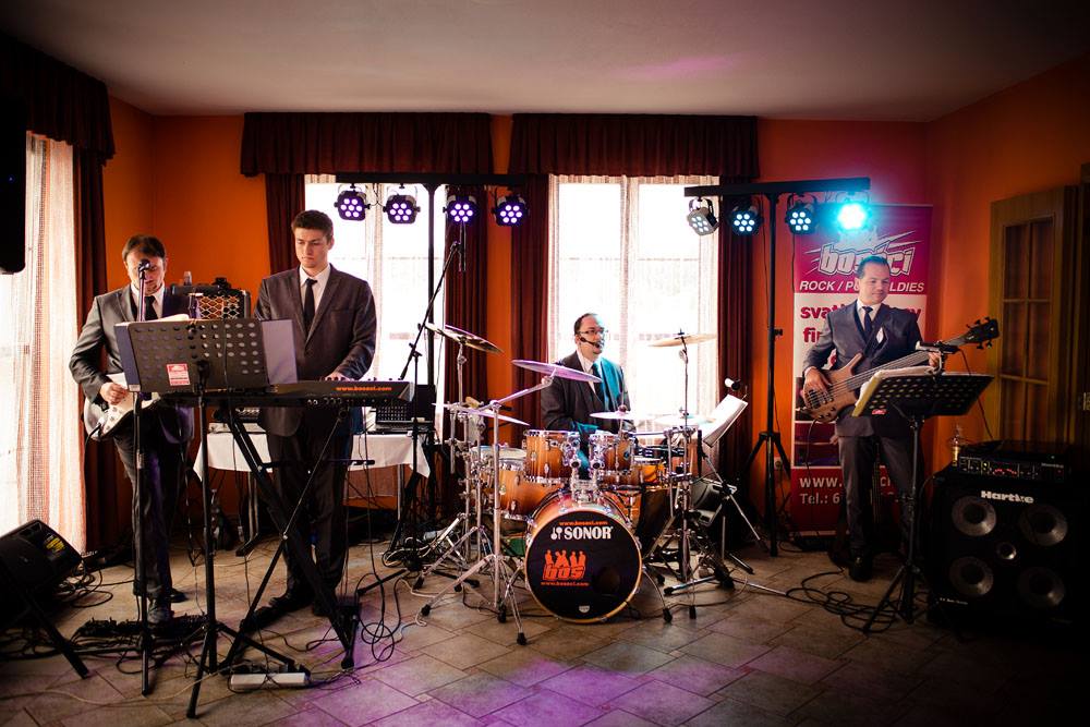 Hudební skupina Bosáci foto 2