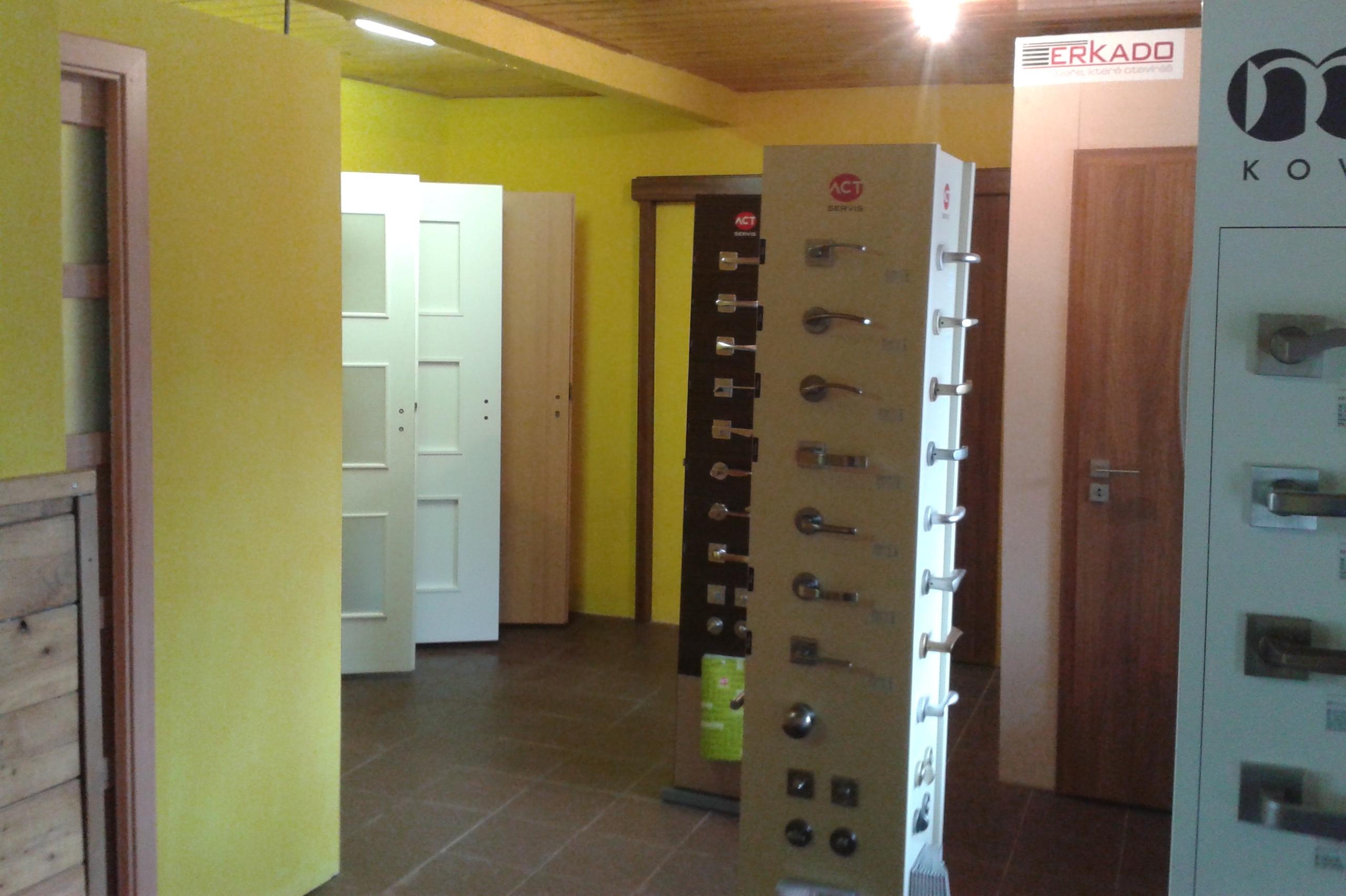 SKŘÍNĚ-DVEŘE-PODLAHY.CZ