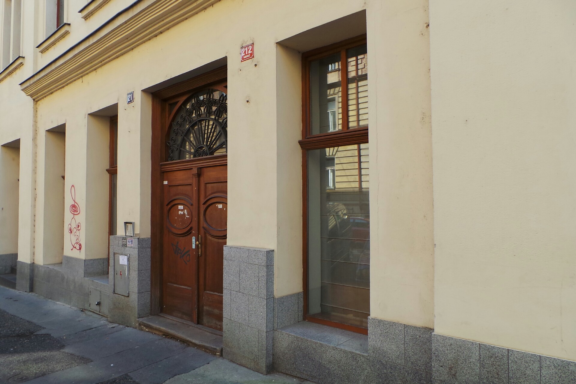 prahafotoatelier.com