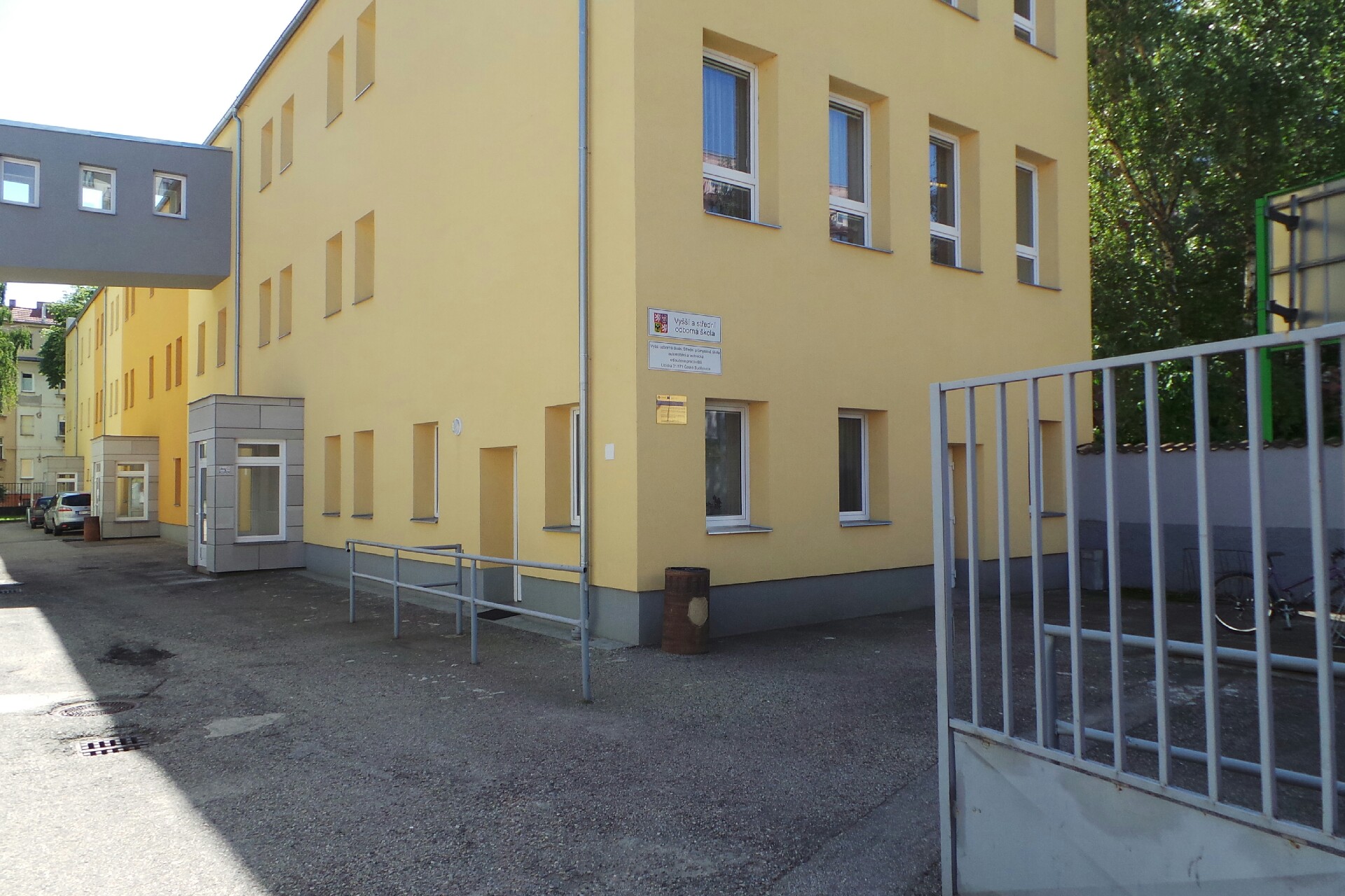 VOŠ, SPŠ automobilní a technická České Budějovice foto 2