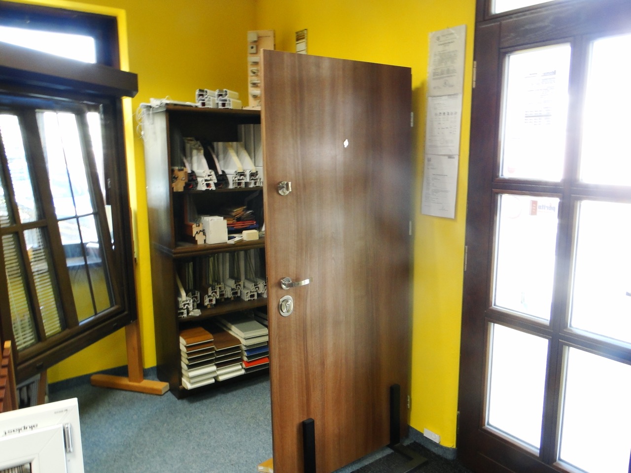 HT dveře – Bezpečnostní dveře foto 2