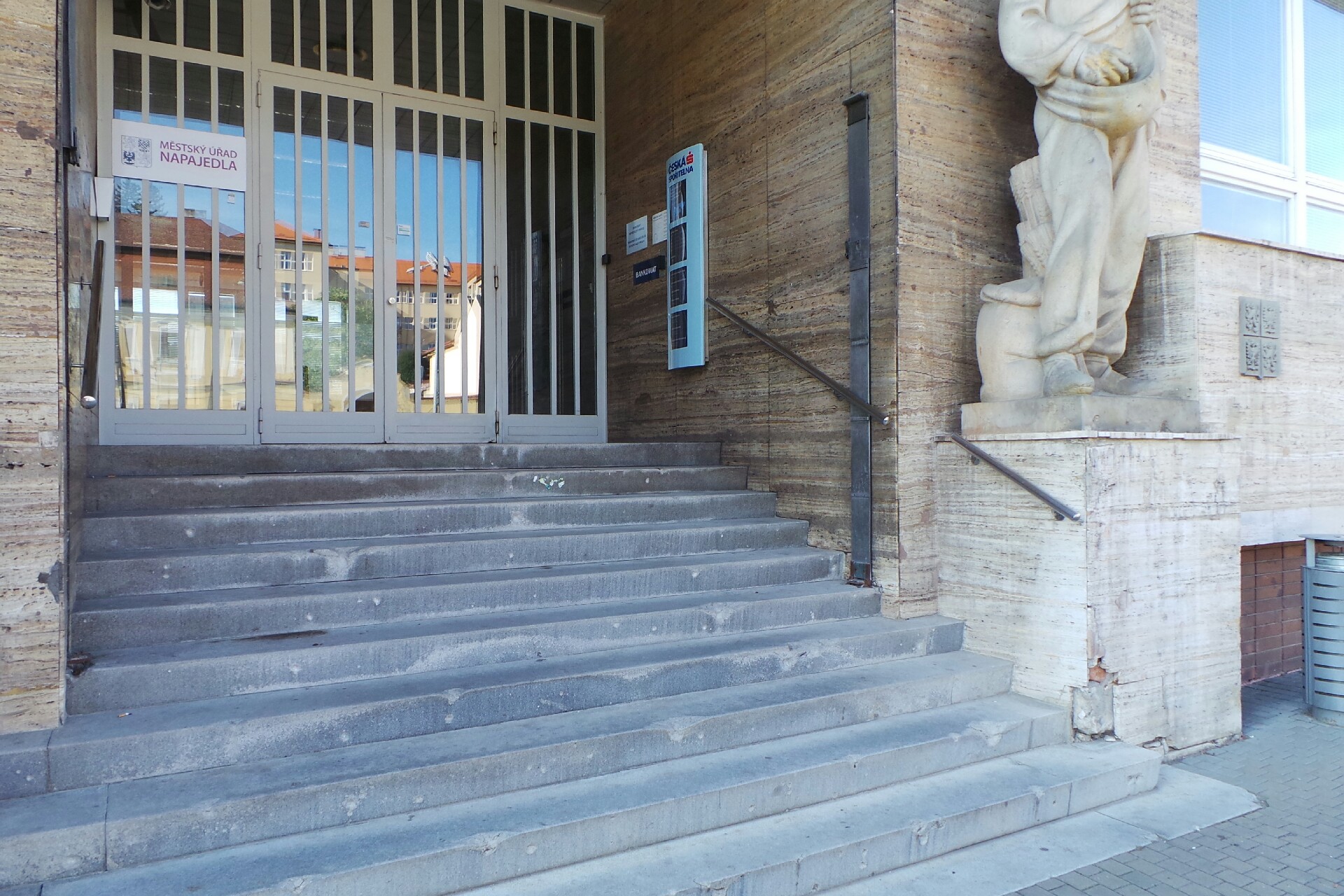 Policie ČR - Obvodní oddělení Napajedla foto 2