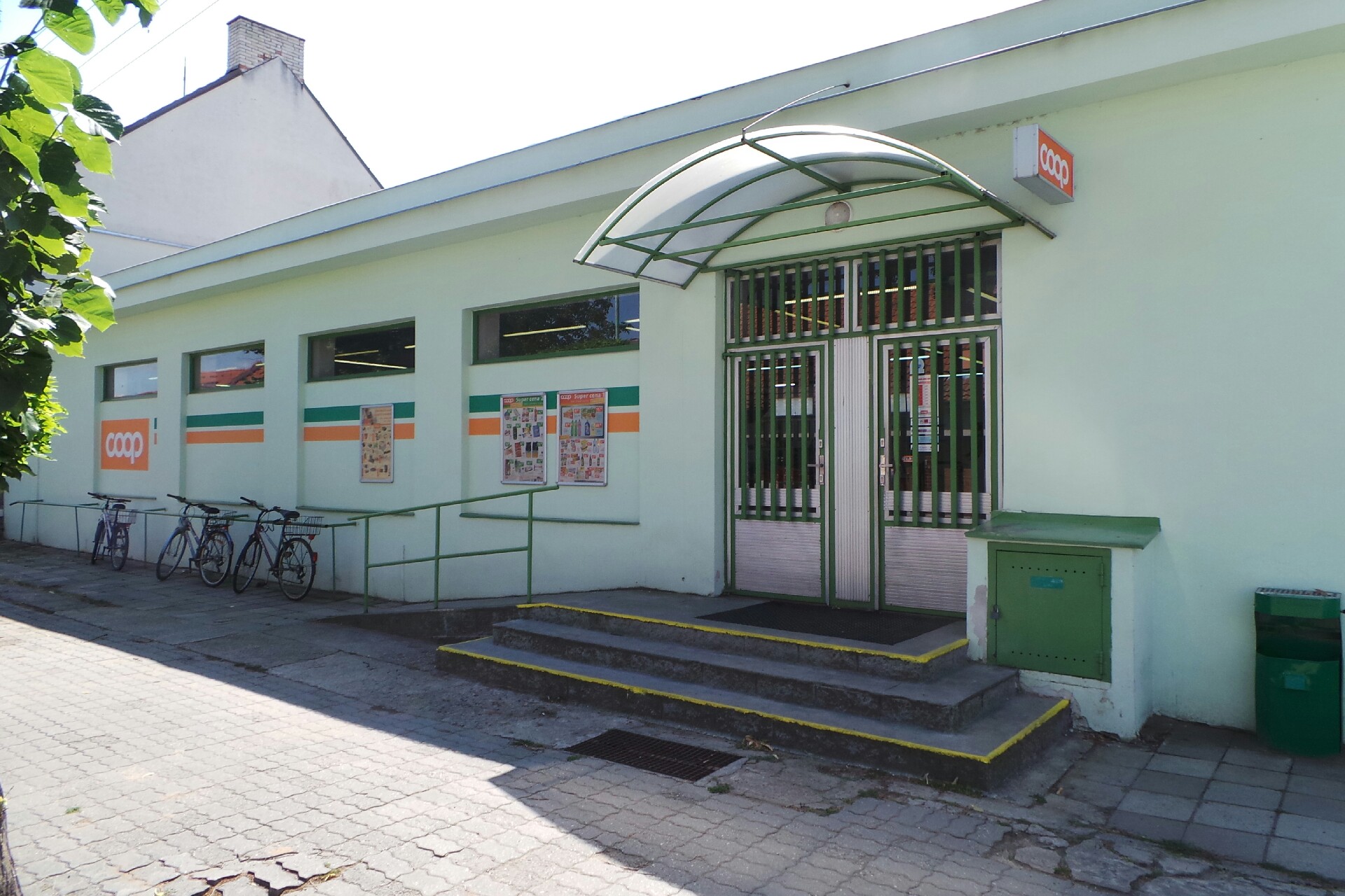 Jednota, spotřební družstvo v Hodoníně - COOP