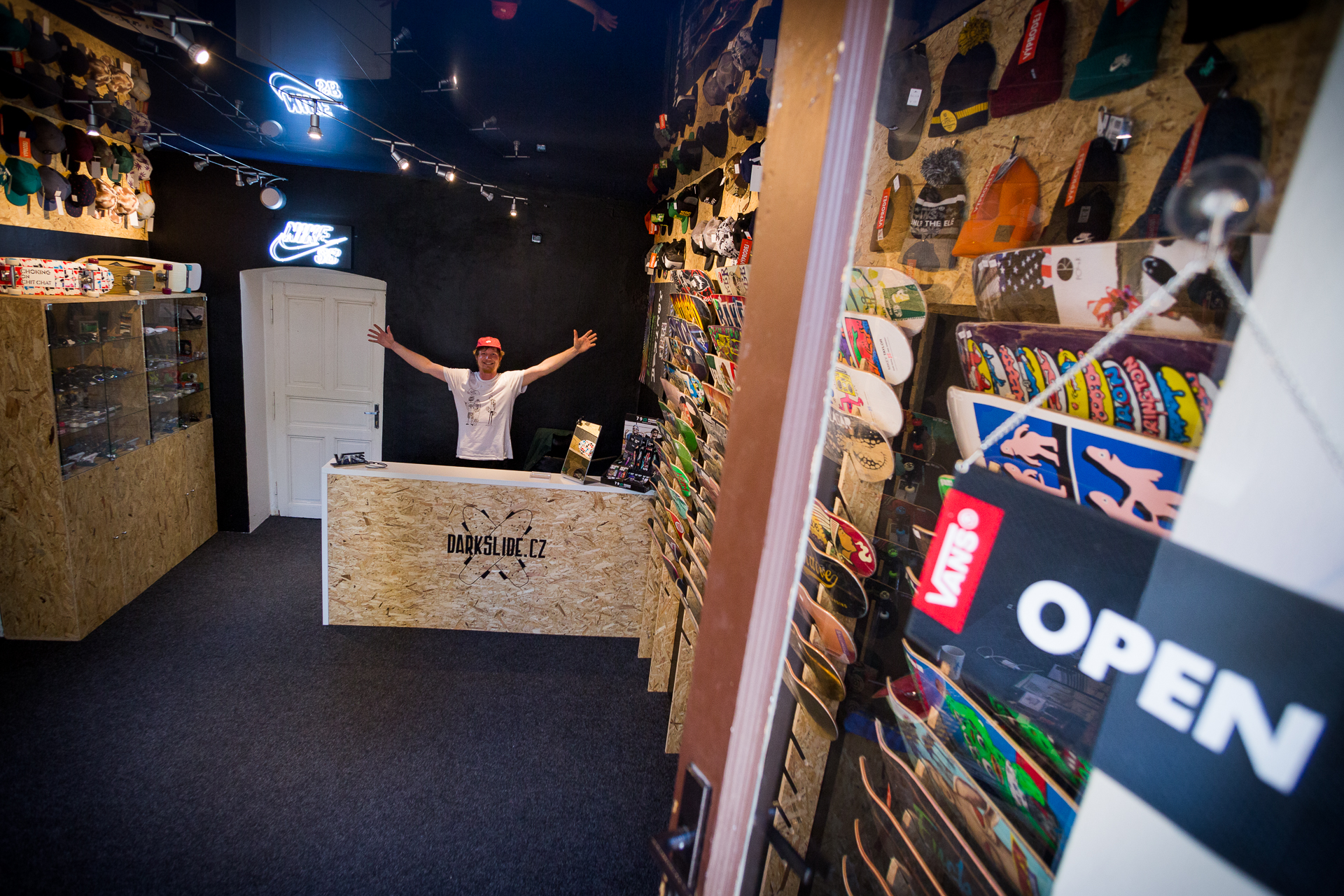 Darkslide.cz - Real skateshop foto 2