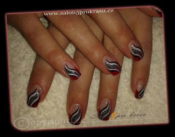 SALON BÍLÉ NÁROŽÍ foto 2