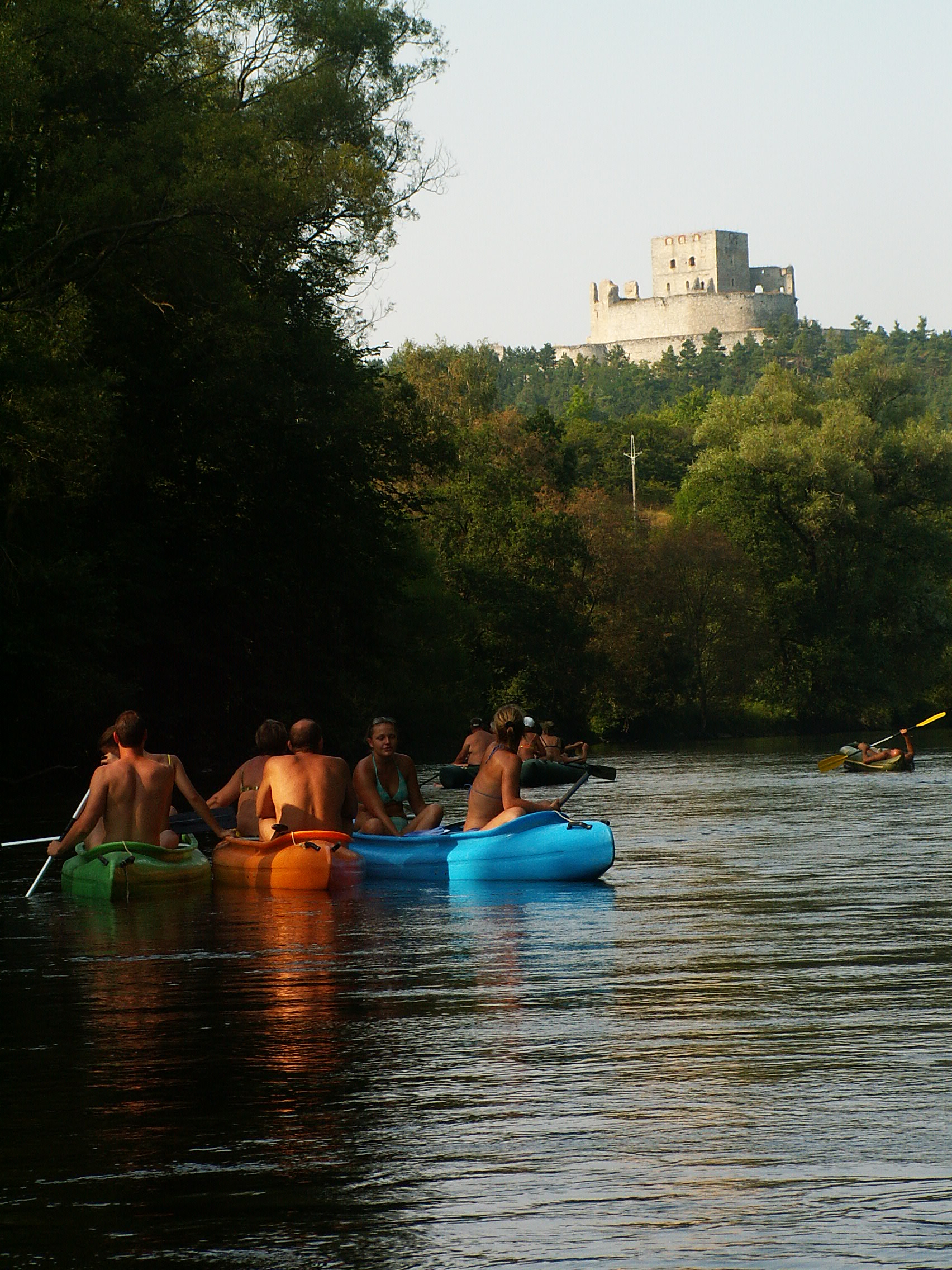 Půjčovna lodí Otava - Rejdařství u Bacilů foto 3