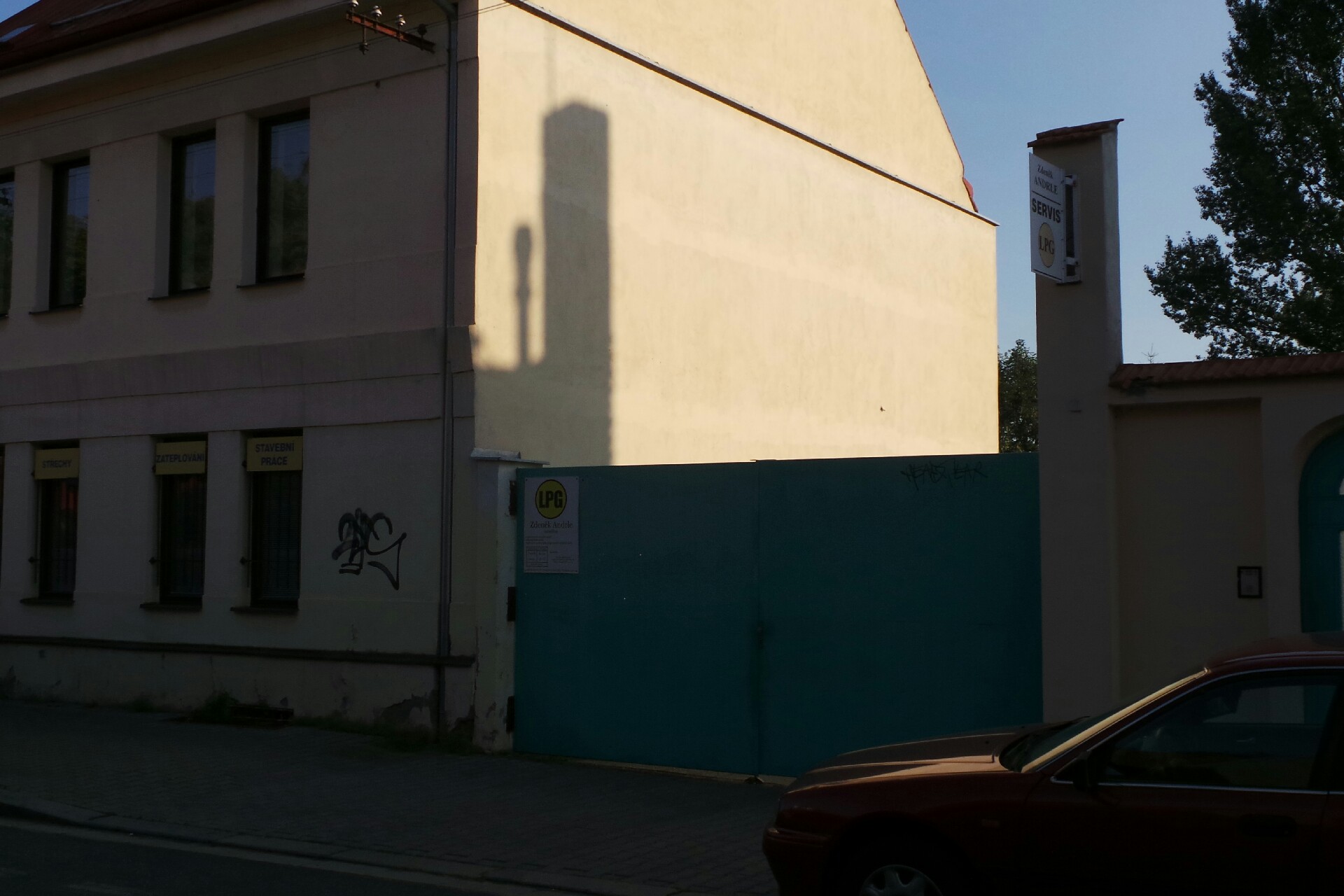 Zdeněk Andrle - autodílna