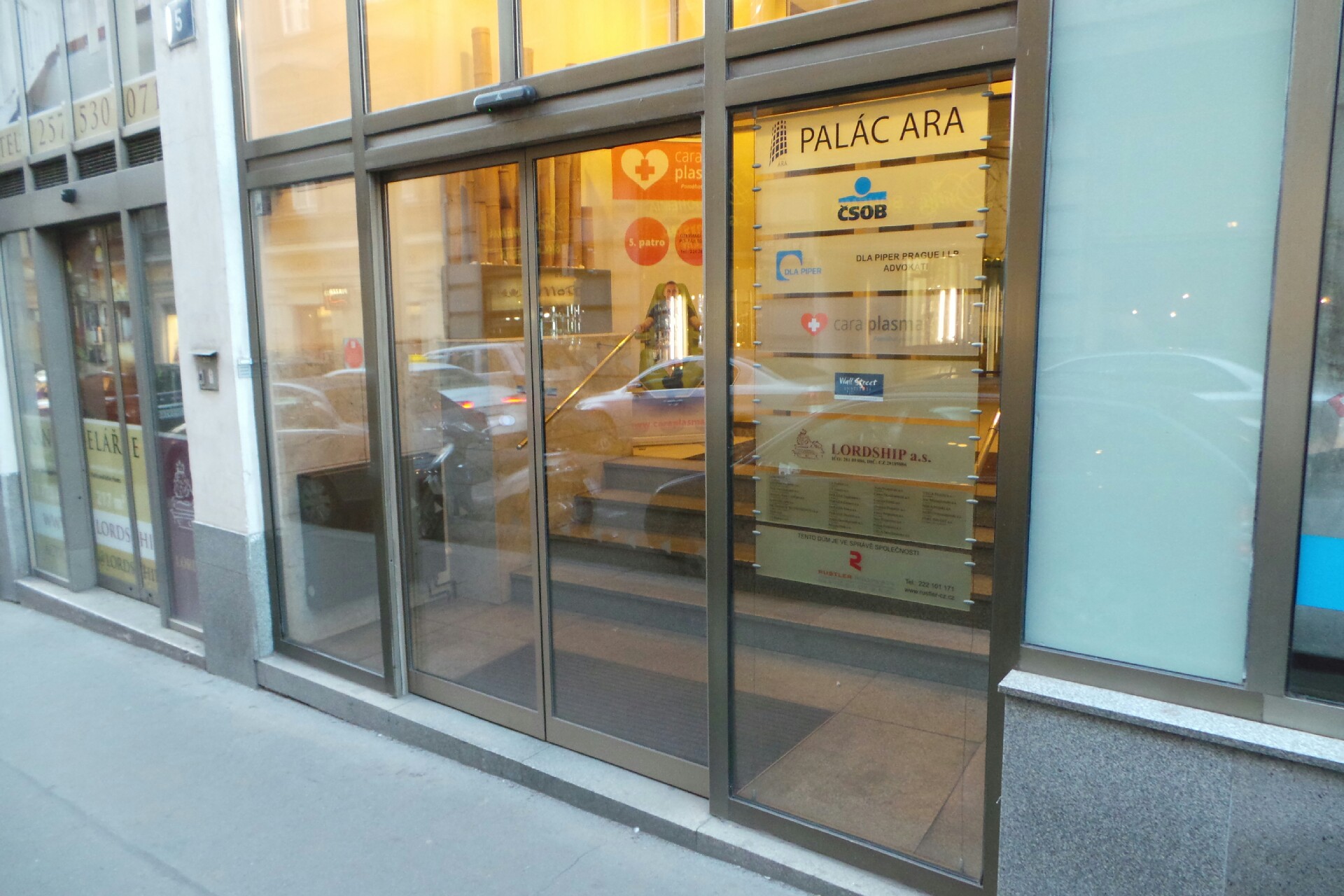 Peter George Valert, advokát foto 1