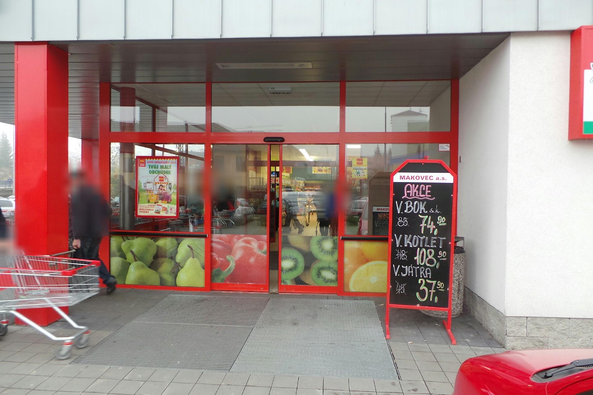 Makovec - maso uzeniny