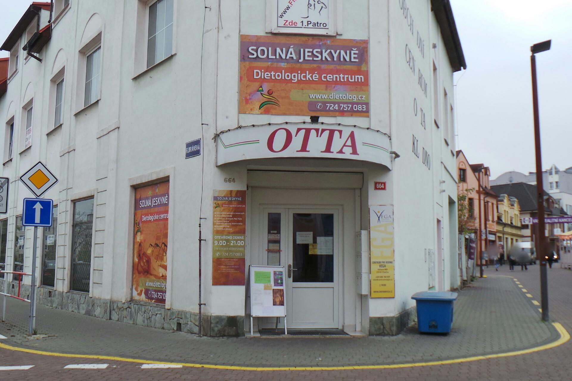 Mgr. Pavlína Zdeňková Kroužková