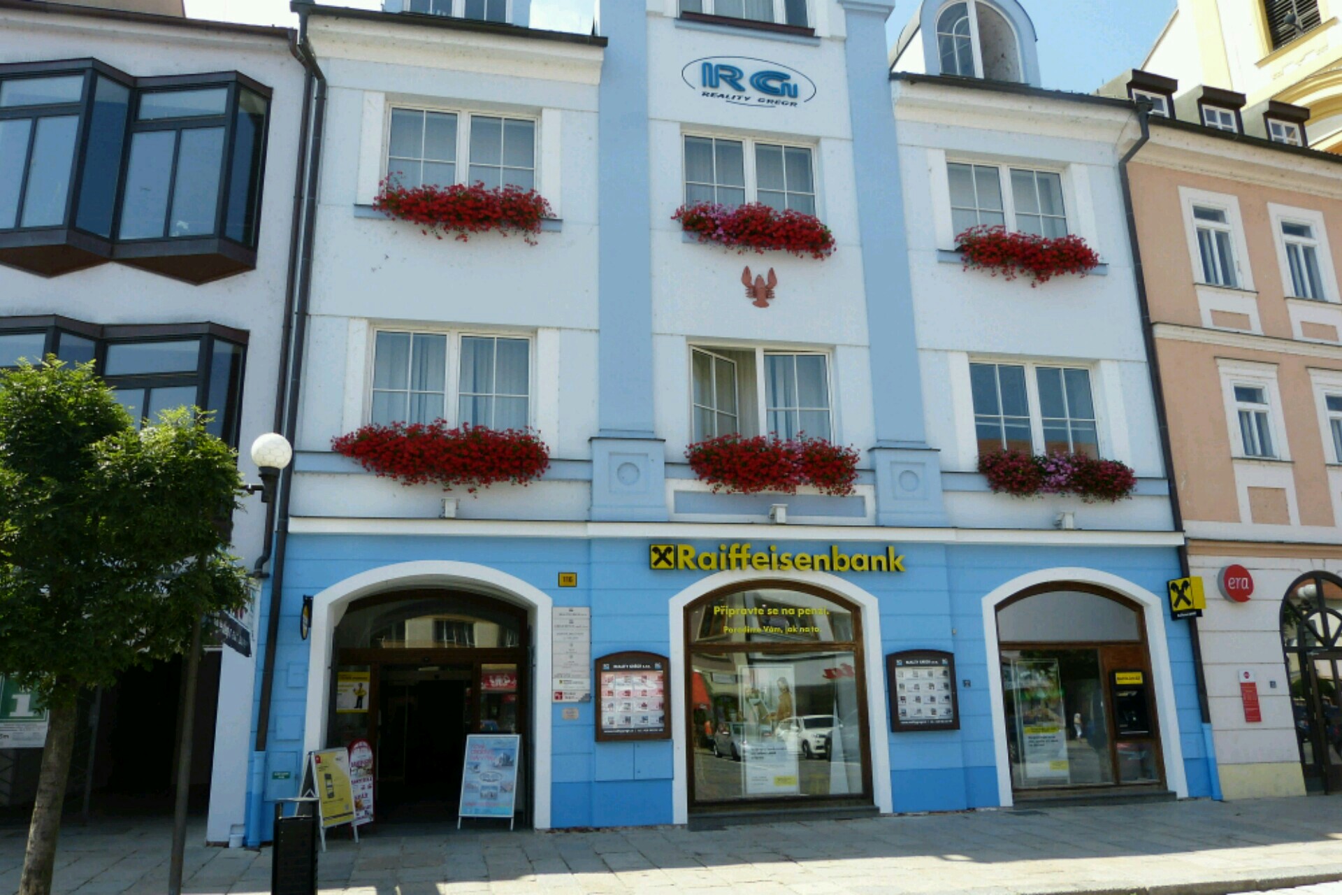 Raiffeisenbank - bankomat foto 2