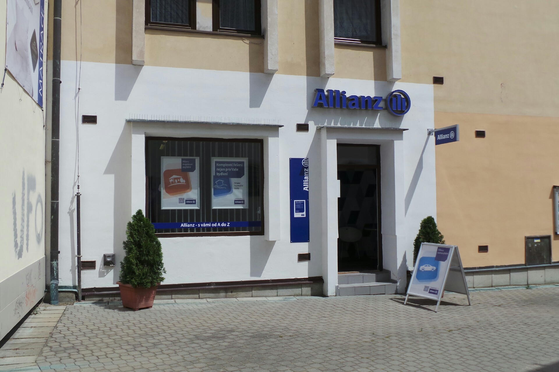 Jarmila Dobrovolná - pojišťovací agent