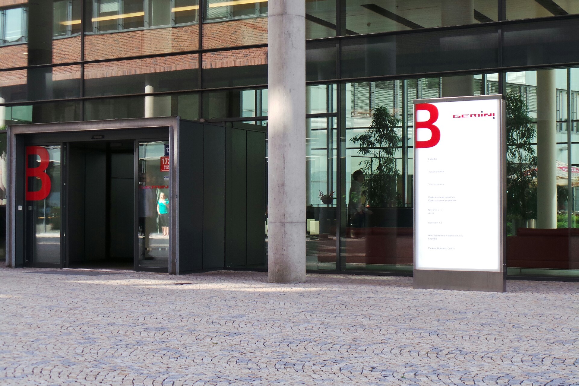 komponent pro okna a dveře, s.r.o.