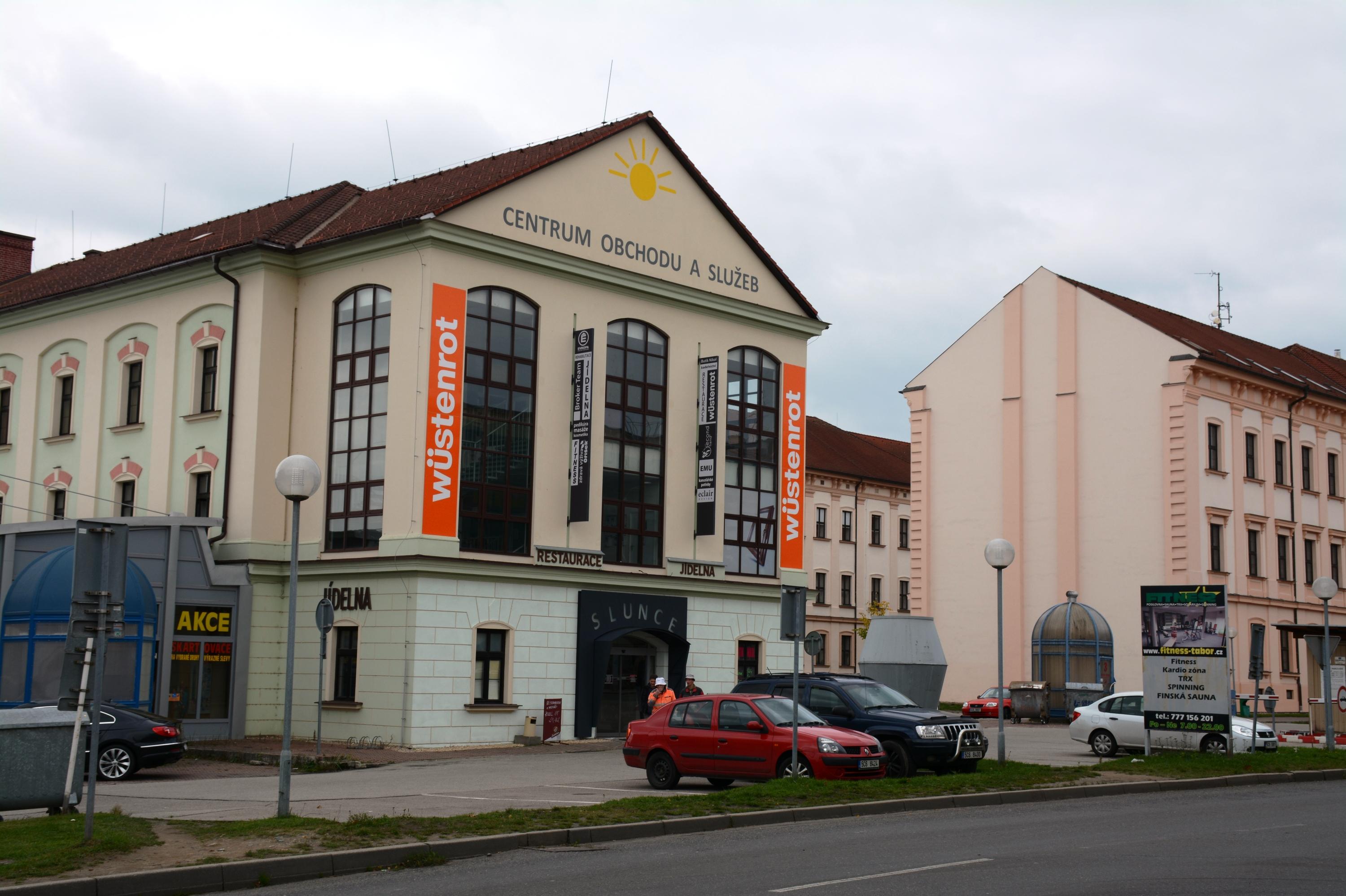Centrum obchodu a služeb SLUNCE
