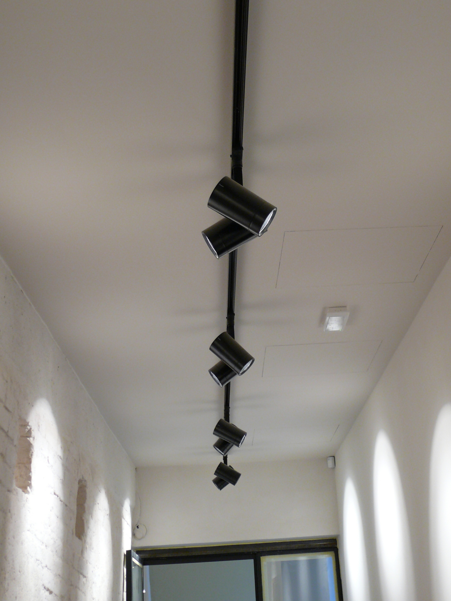 LANGR a VANÍČEK - elektrozávod foto 5