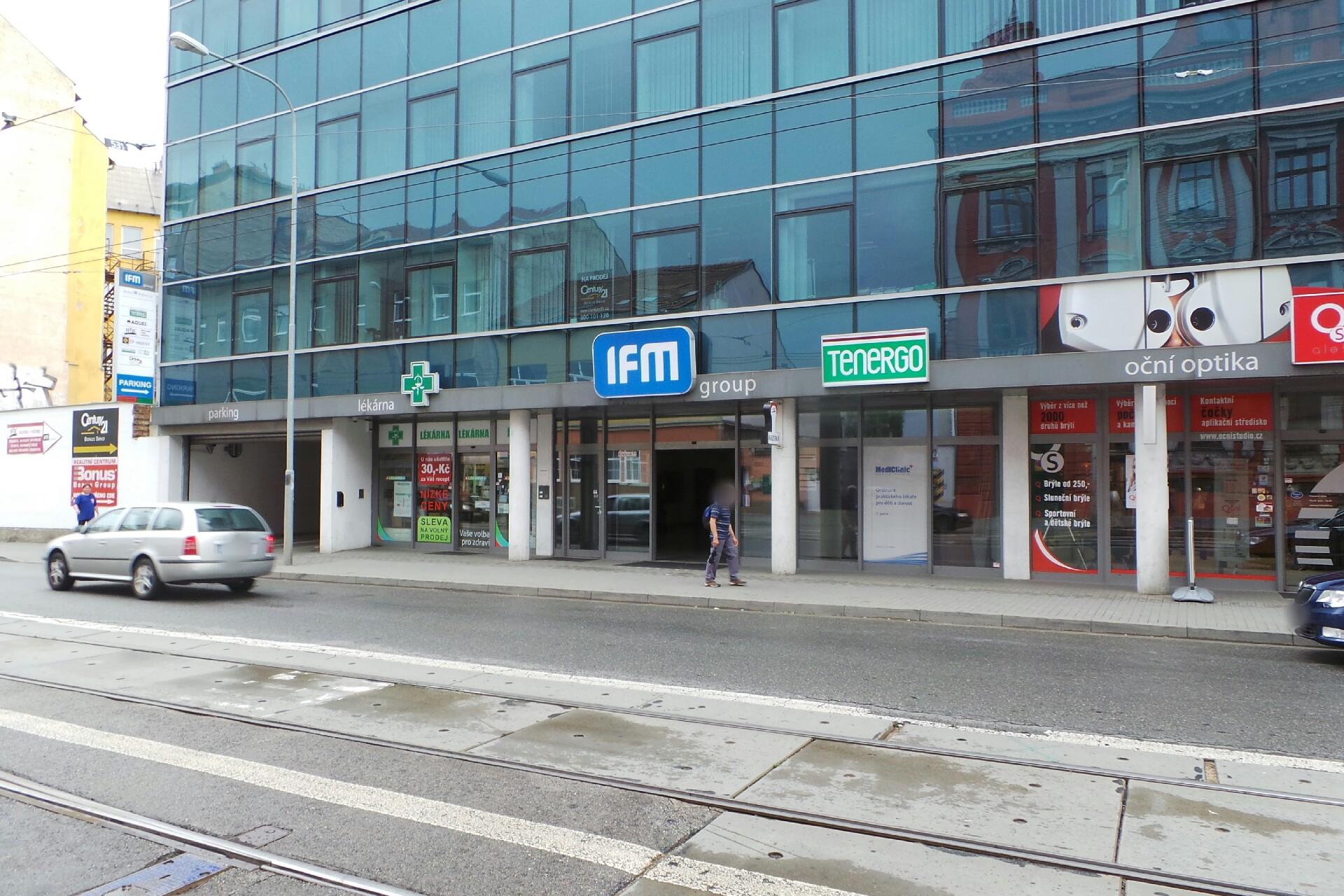 Mgr. Martina Dobešová