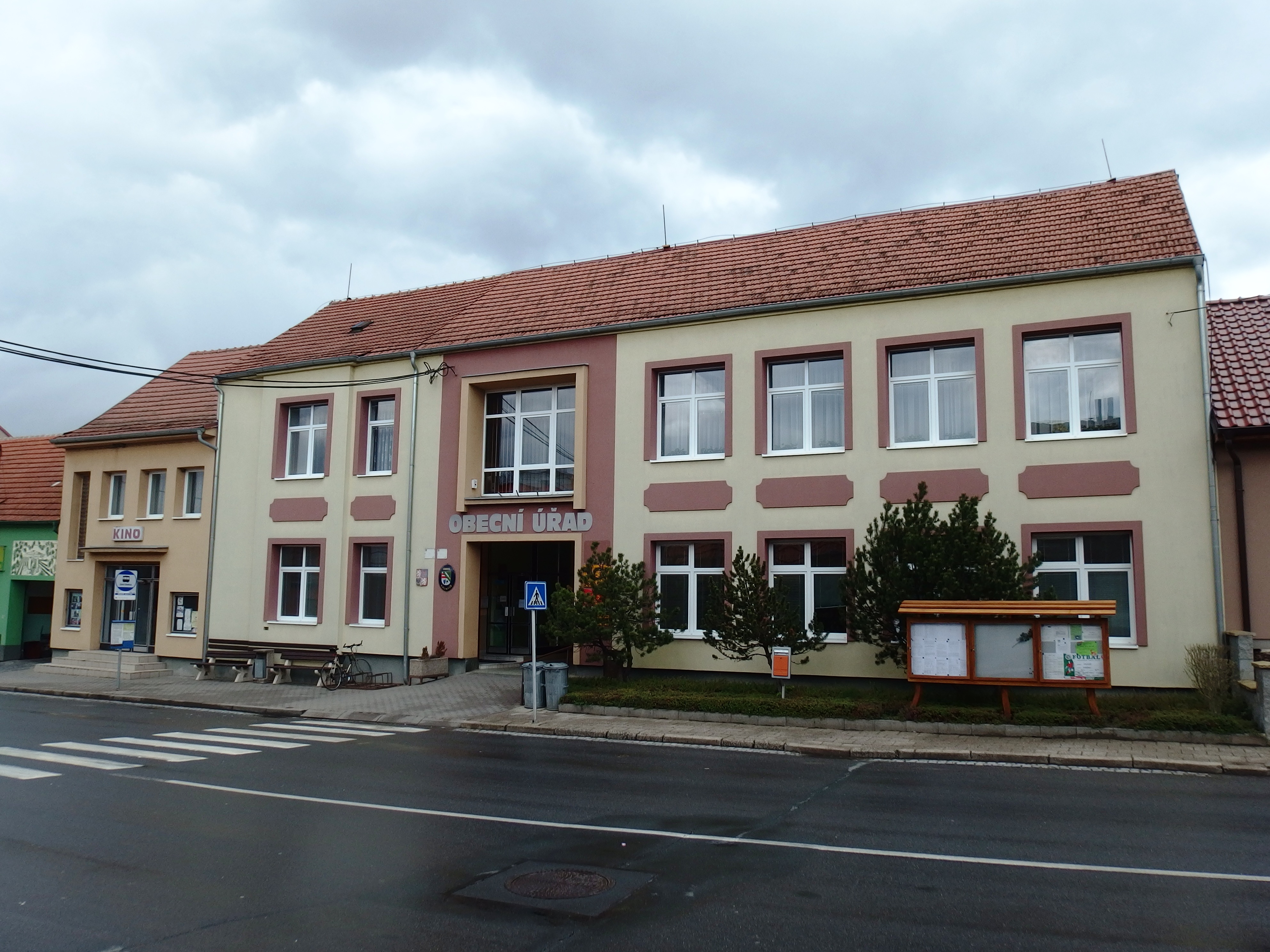 Krumvíř - obecní úřad foto 2